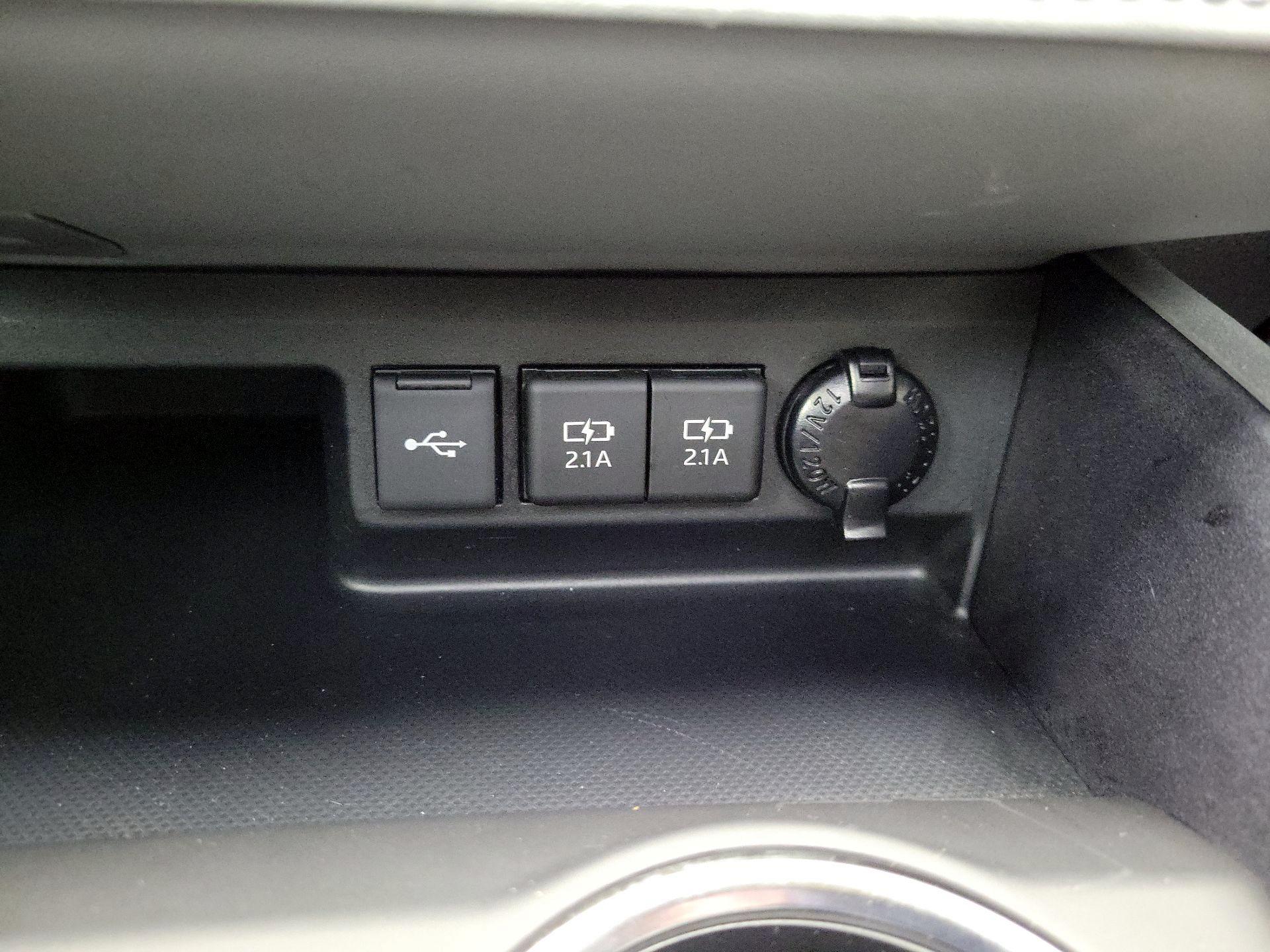 Thumbnail: 2021 Toyota Highlander - 18