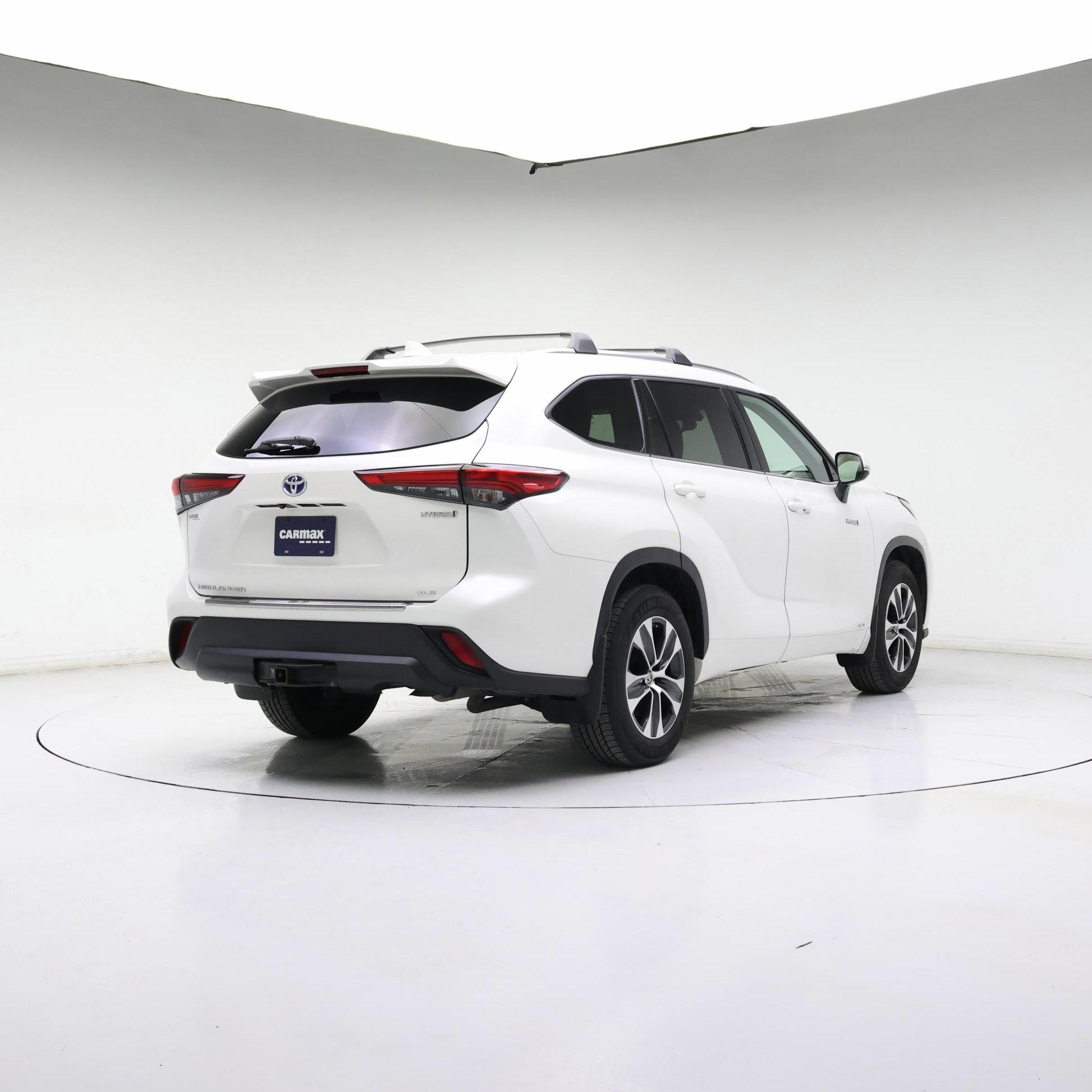 Thumbnail: 2021 Toyota Highlander - 8