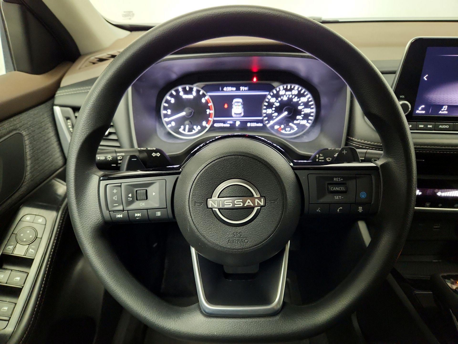 Thumbnail: 2023 Nissan Rogue - 10