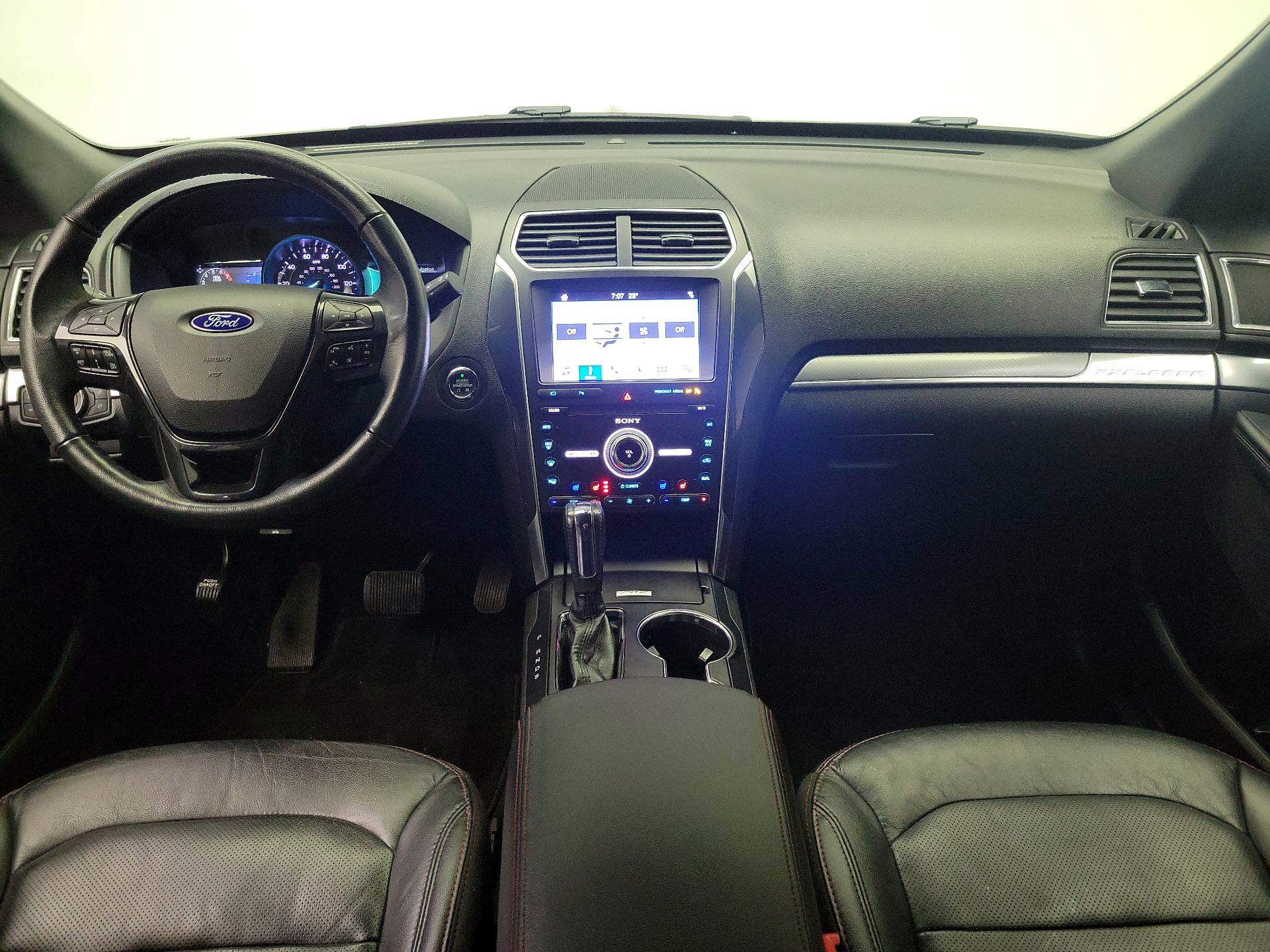 Thumbnail: 2019 Ford Explorer - 9