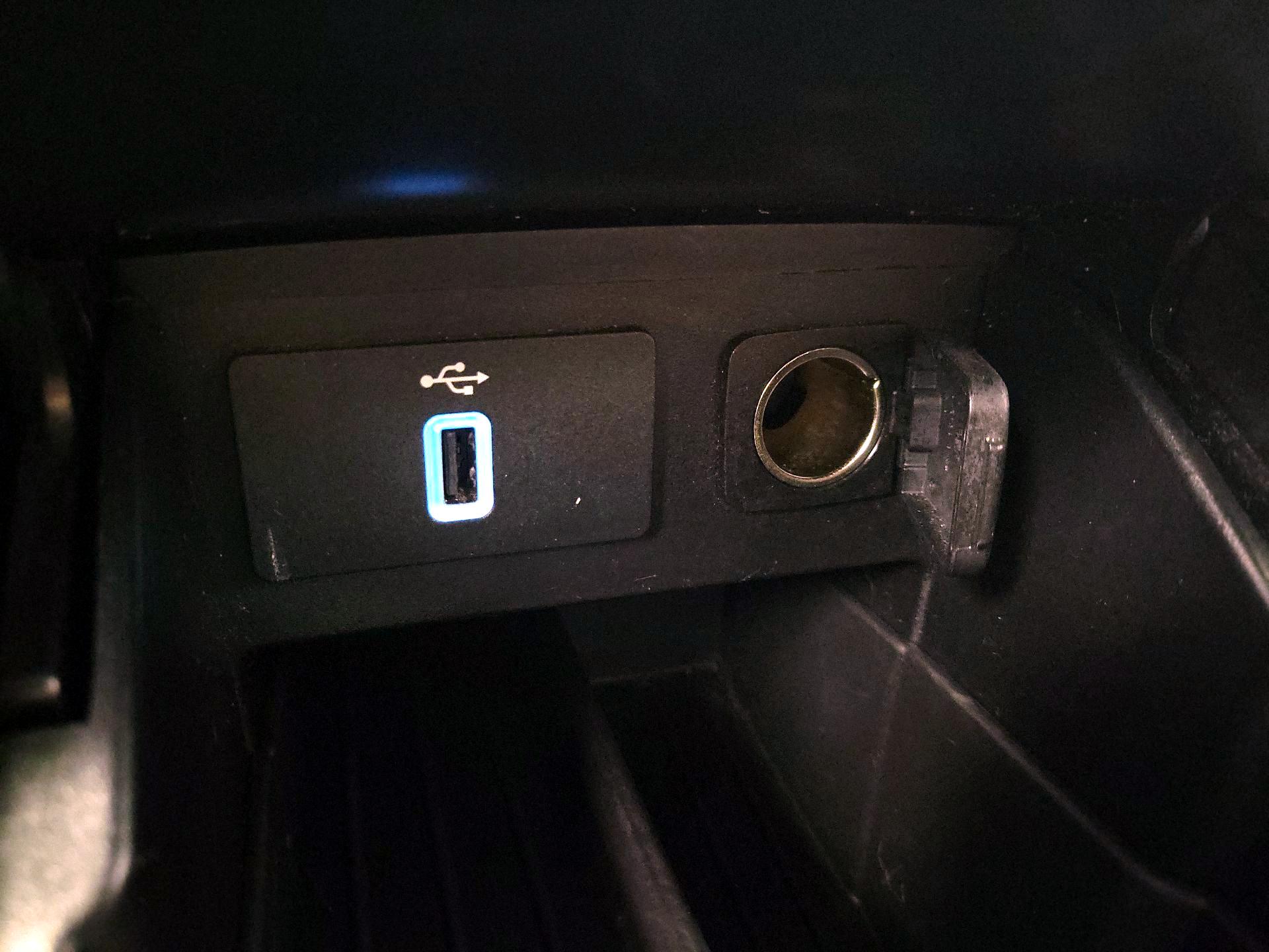 Thumbnail: 2019 Ford Explorer - 19