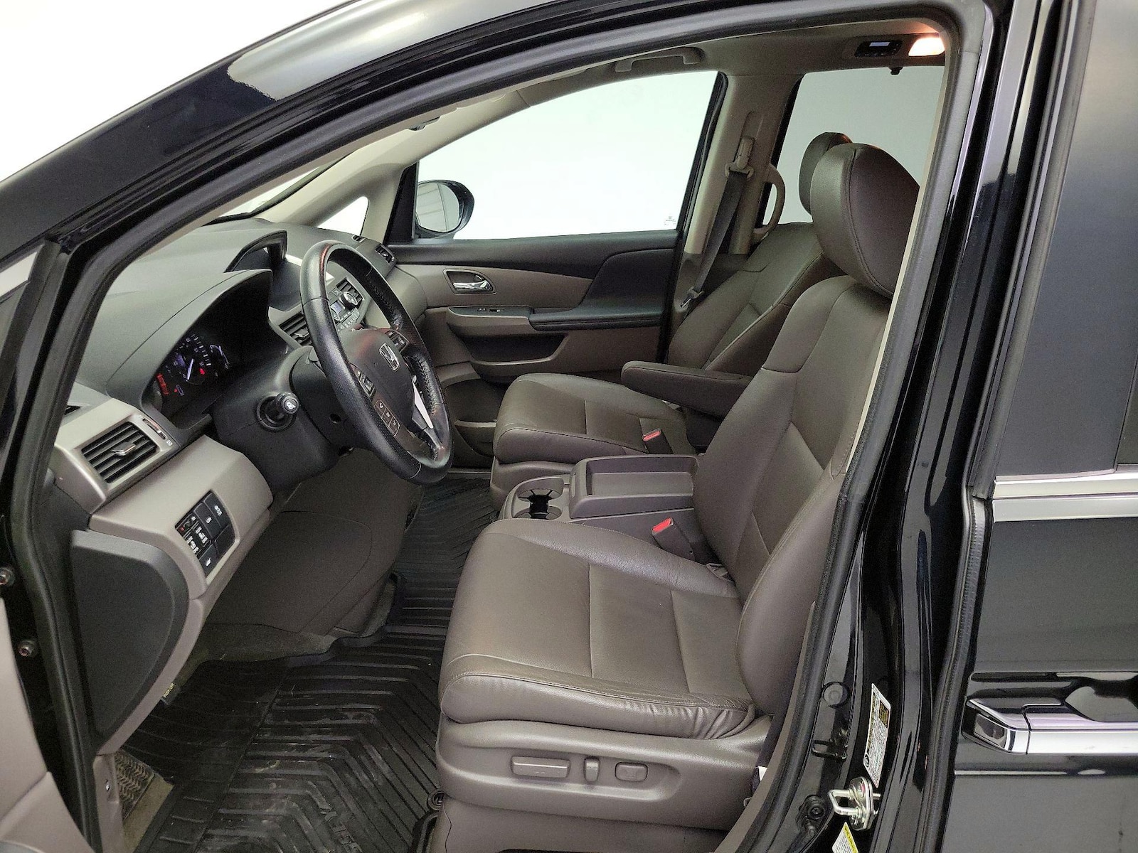 2016 Honda Odyssey EX-L - Photo 12