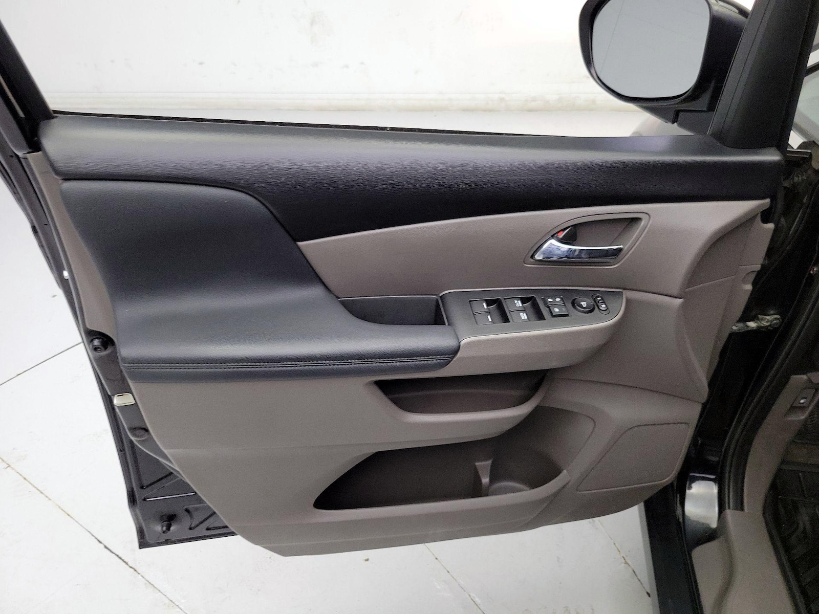 2016 Honda Odyssey EX-L - Photo 13