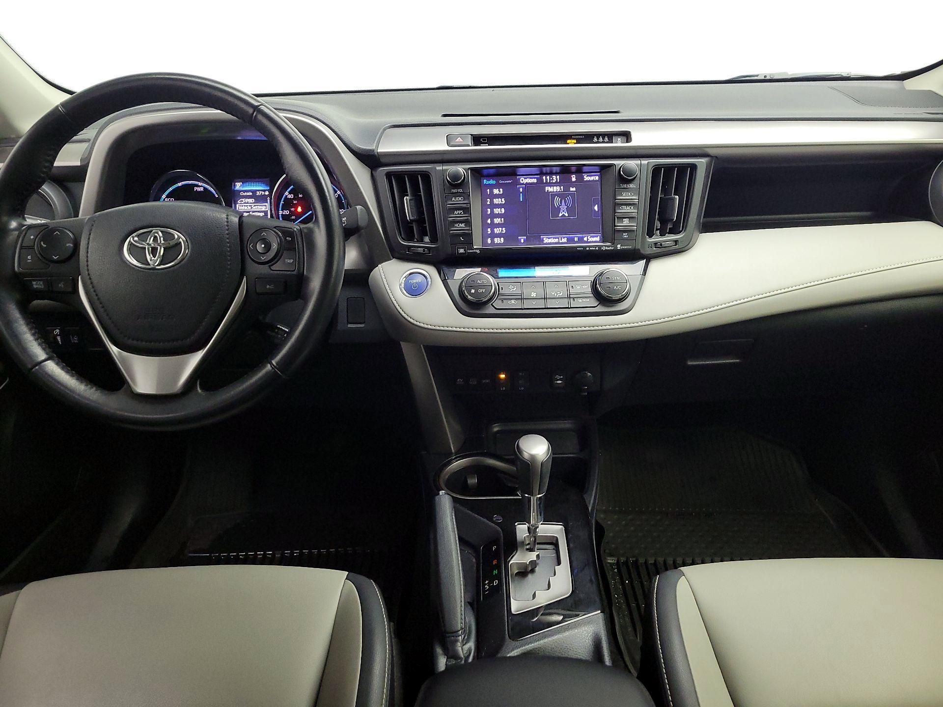 Thumbnail: 2018 Toyota RAV4 - 9