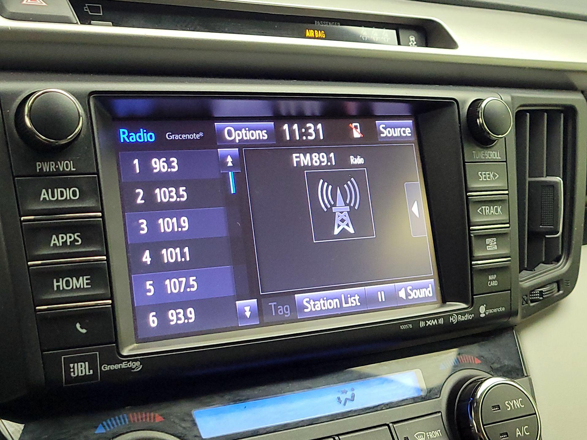 Thumbnail: 2018 Toyota RAV4 - 15