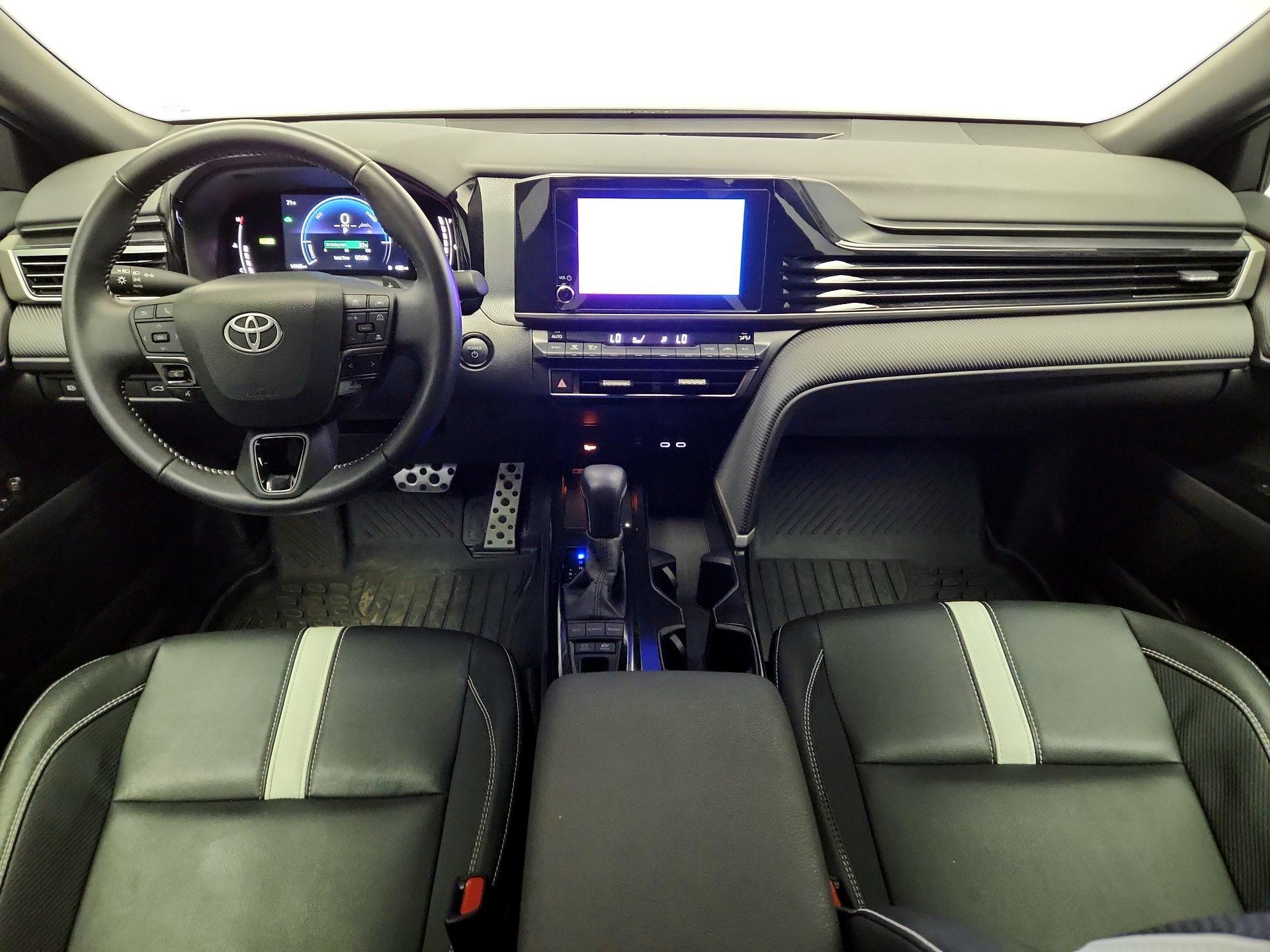 Thumbnail: 2025 Toyota Camry - 9