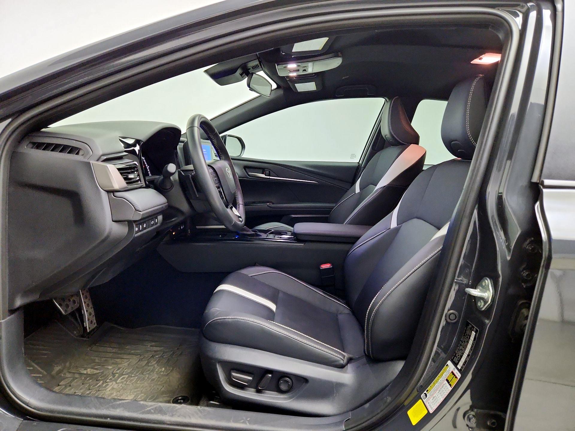 Thumbnail: 2025 Toyota Camry - 11