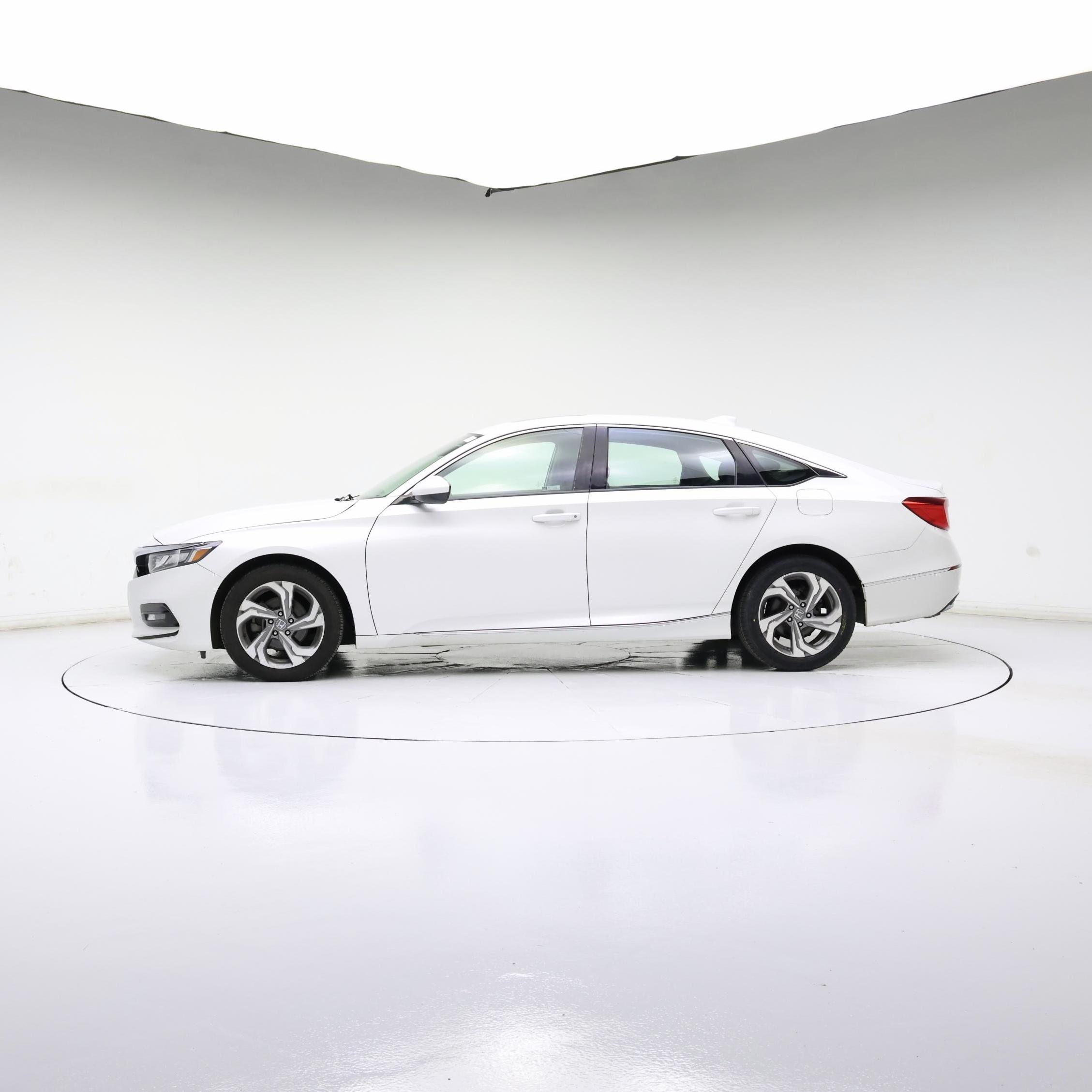 Thumbnail: 2018 Honda Accord - 3