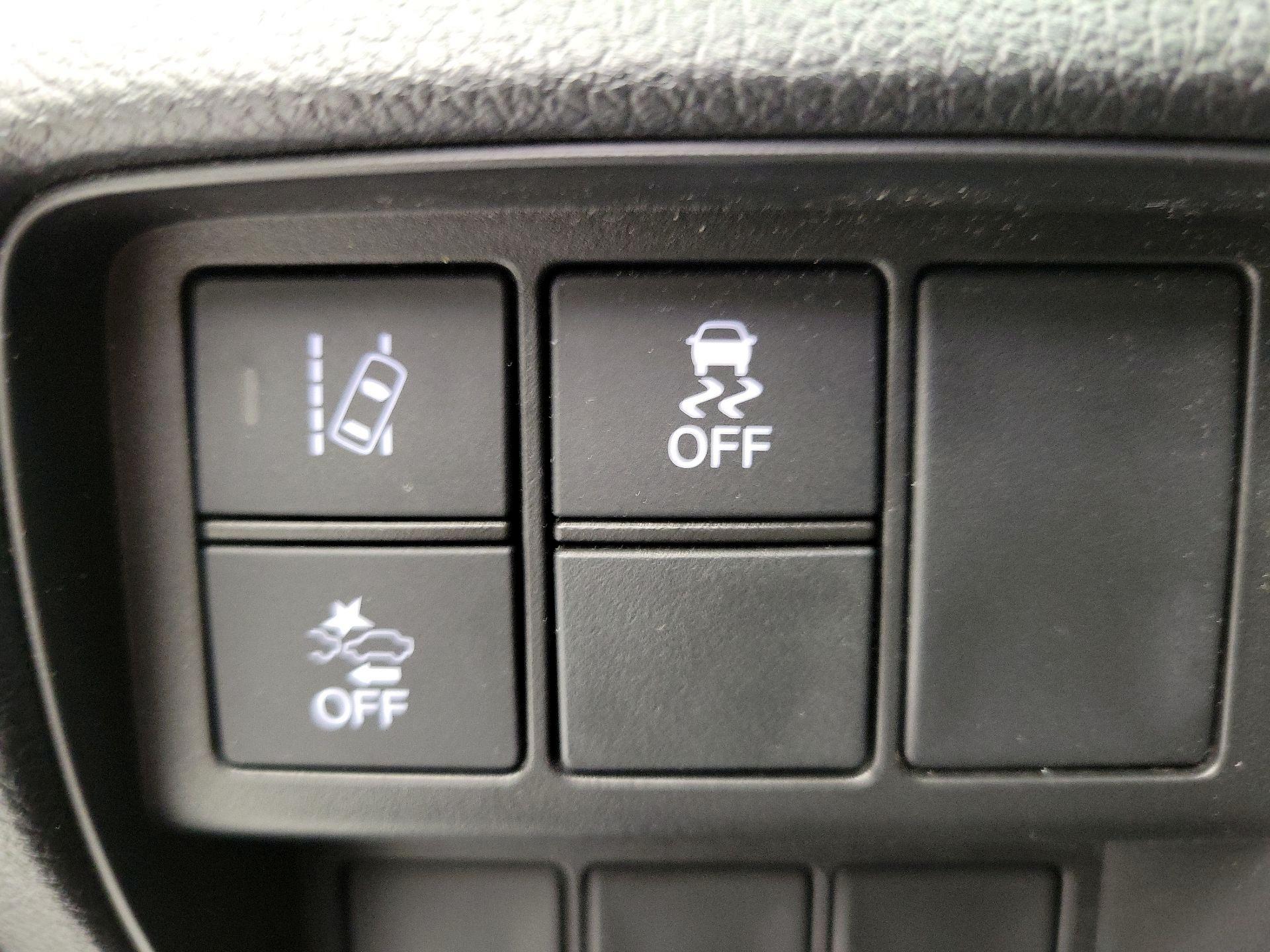 Thumbnail: 2017 Honda CR-V - 13