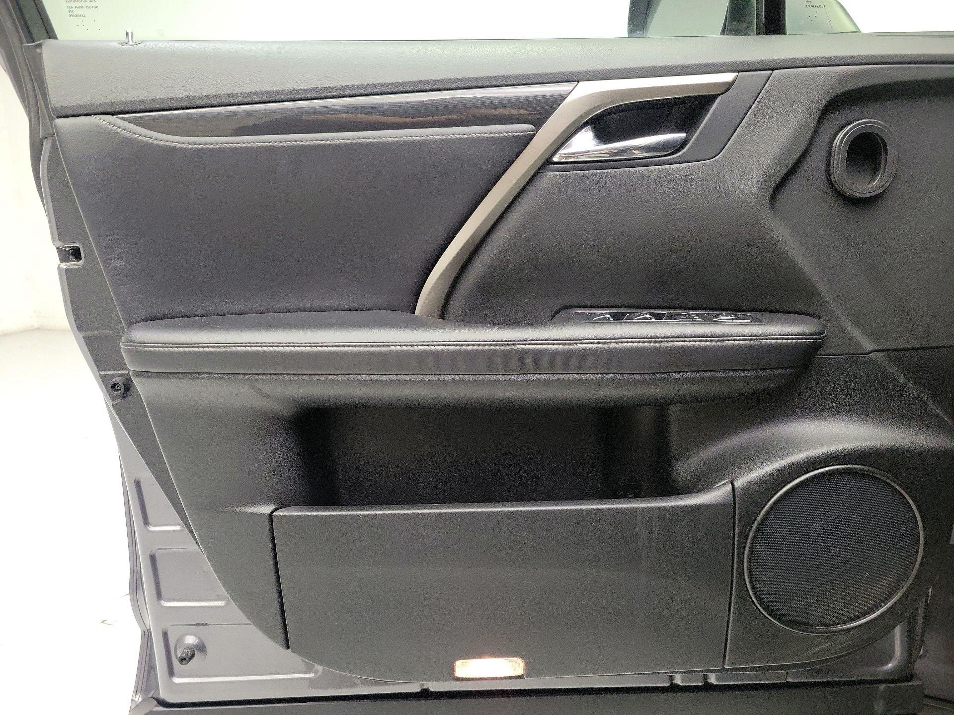 Thumbnail: 2016 Lexus RX - 12