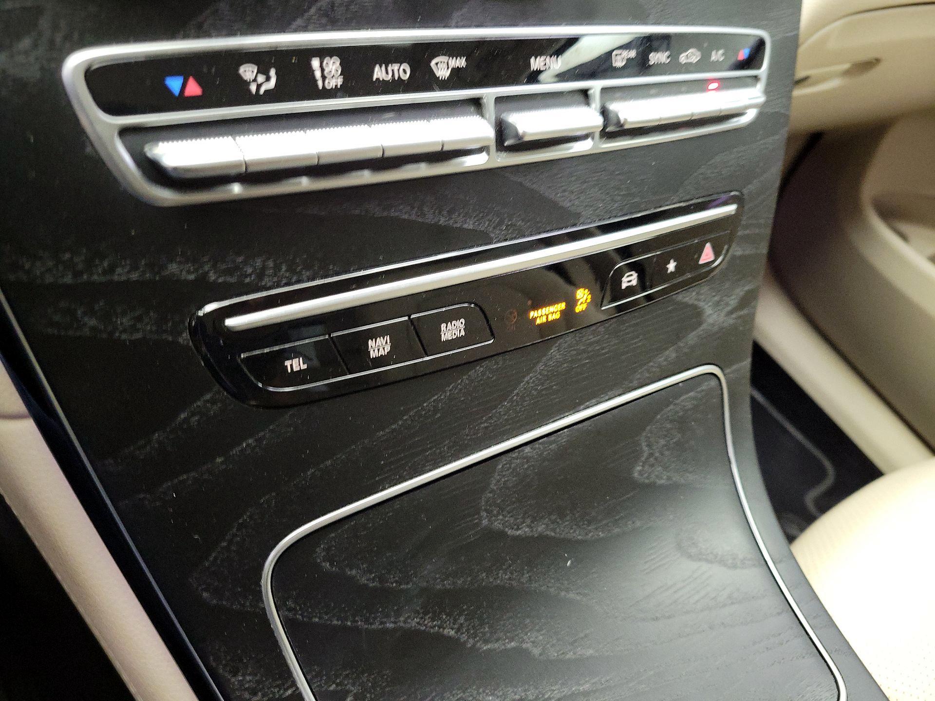 Thumbnail: 2021 Mercedes-Benz GLC - 16