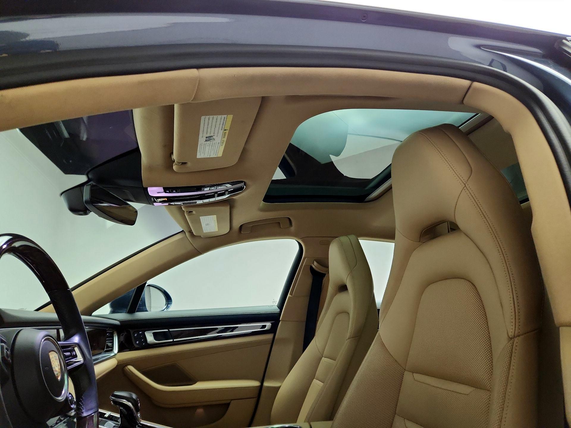 Thumbnail: 2022 Porsche Panamera - 20