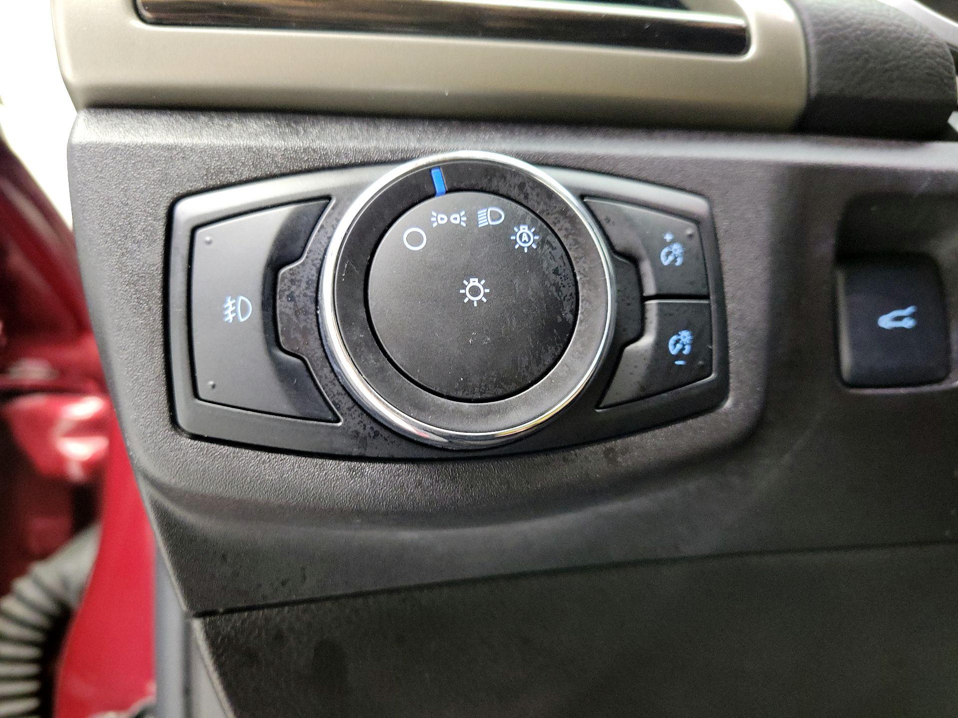 Thumbnail: 2016 Ford Fusion - 13