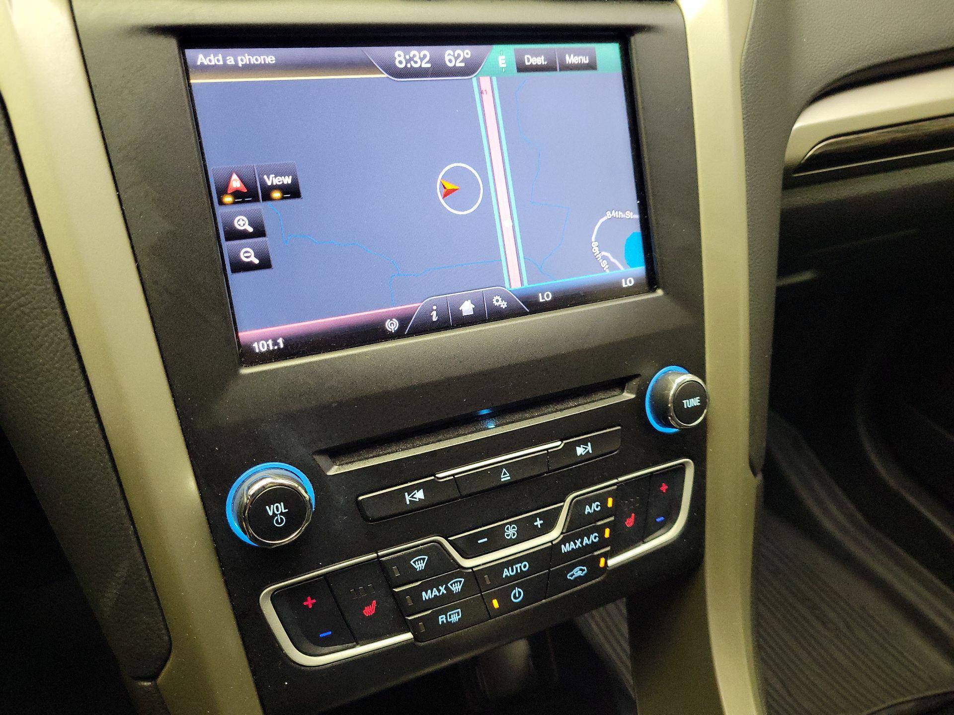 Thumbnail: 2016 Ford Fusion - 14