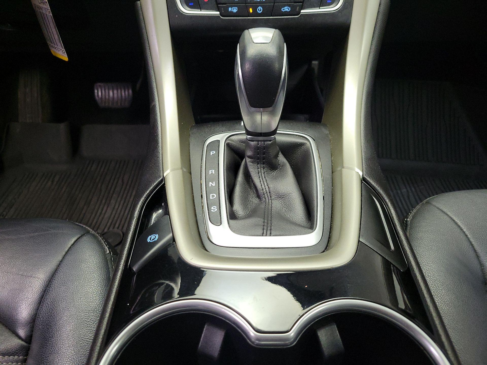 Thumbnail: 2016 Ford Fusion - 18