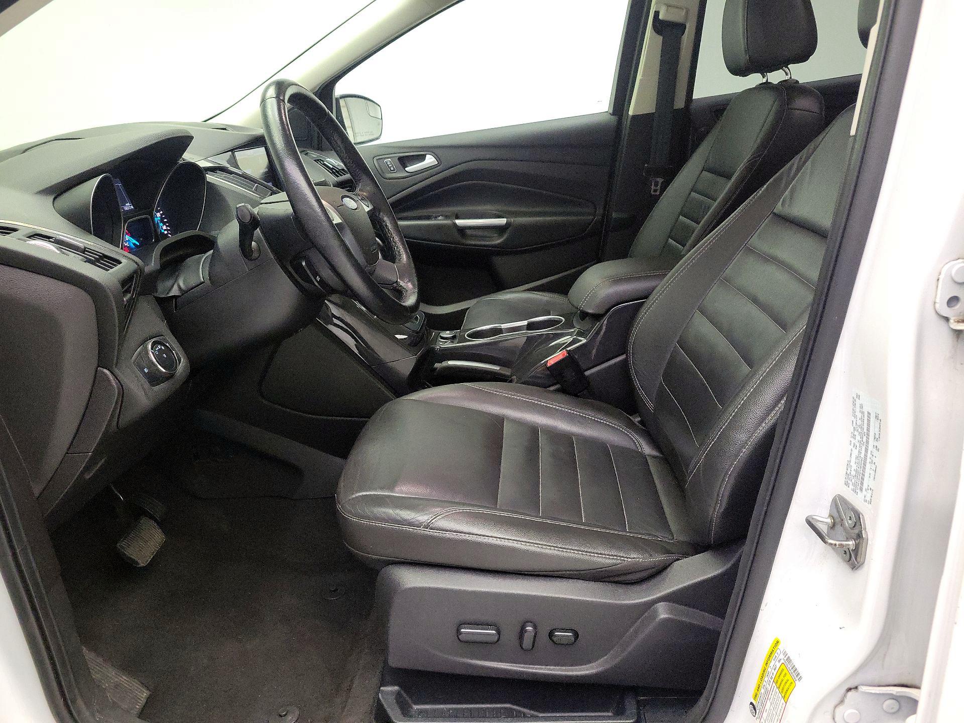 Thumbnail: 2015 Ford Escape - 11