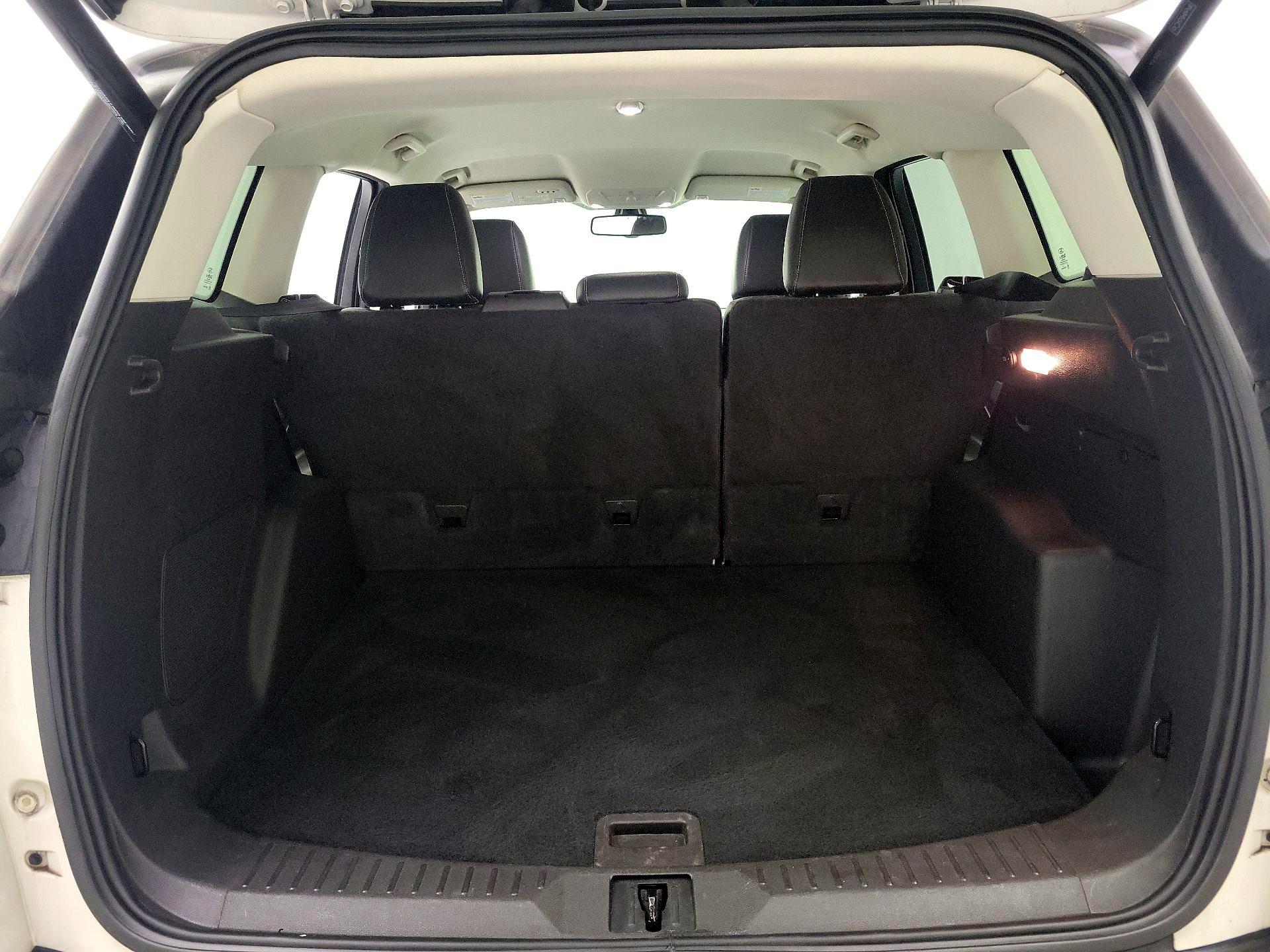 Thumbnail: 2015 Ford Escape - 20