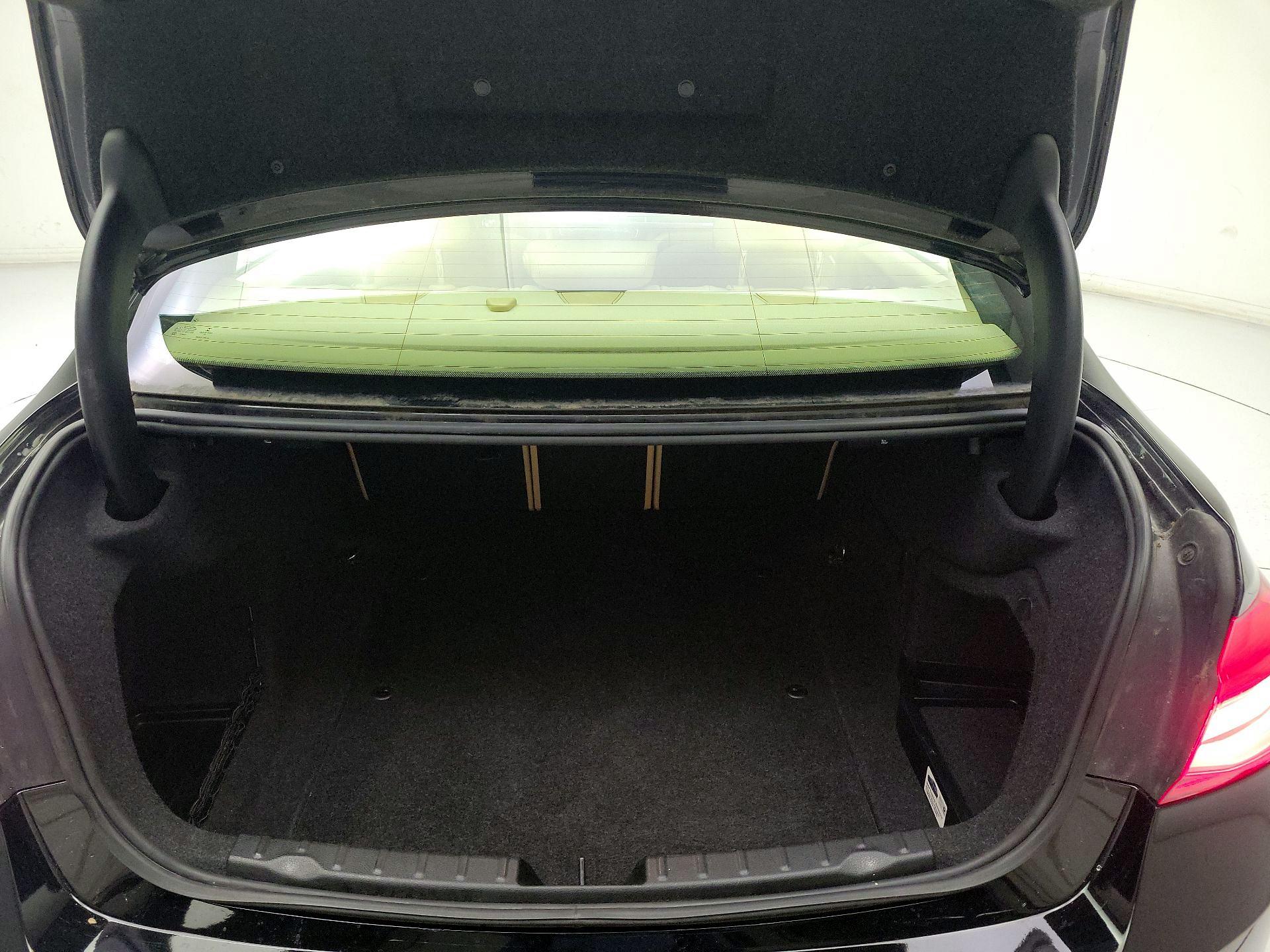 Thumbnail: 2016 BMW 3 Series - 20