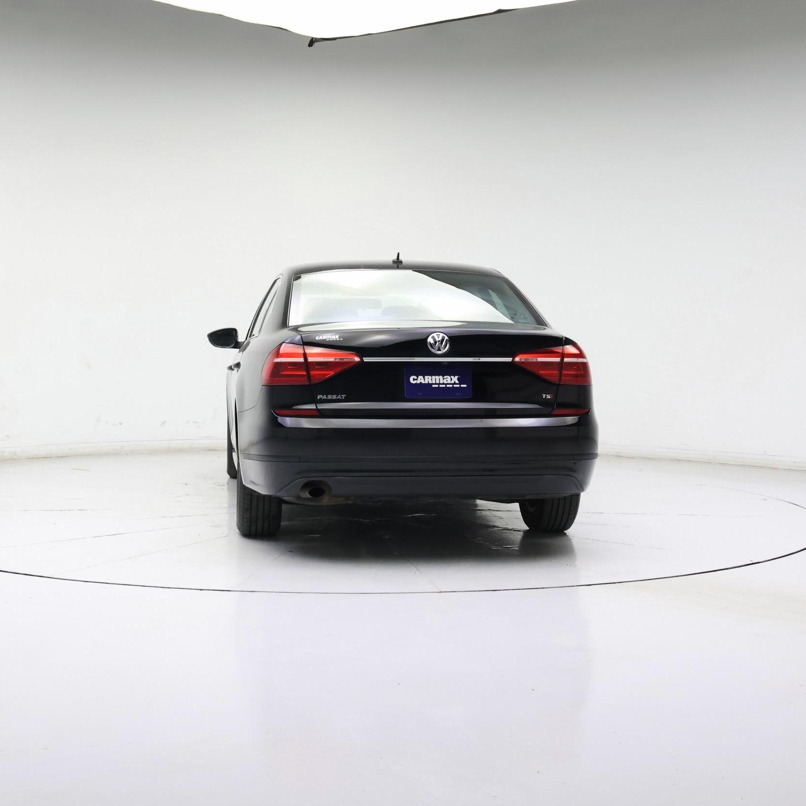 Thumbnail: 2016 Volkswagen Passat - 6