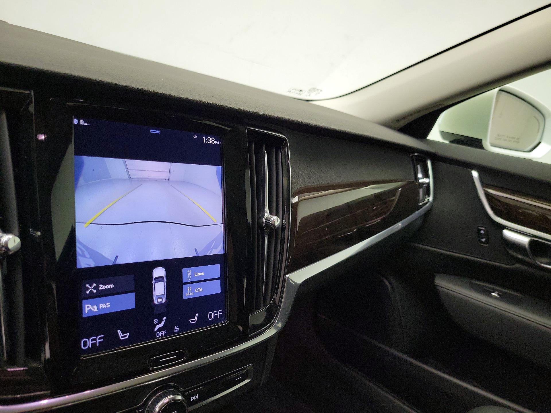 Thumbnail: 2018 Volvo S90 - 15