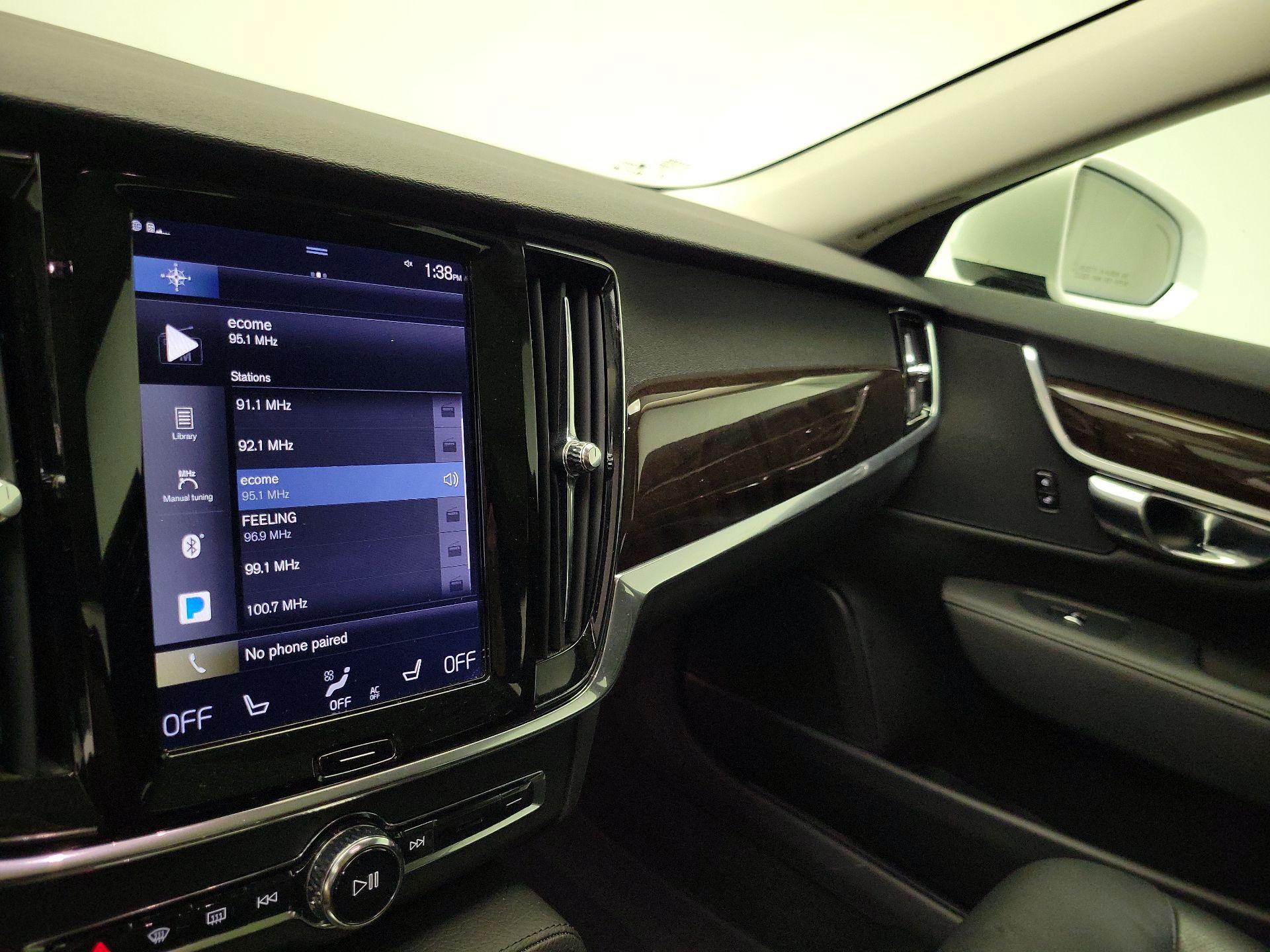 Thumbnail: 2018 Volvo S90 - 16