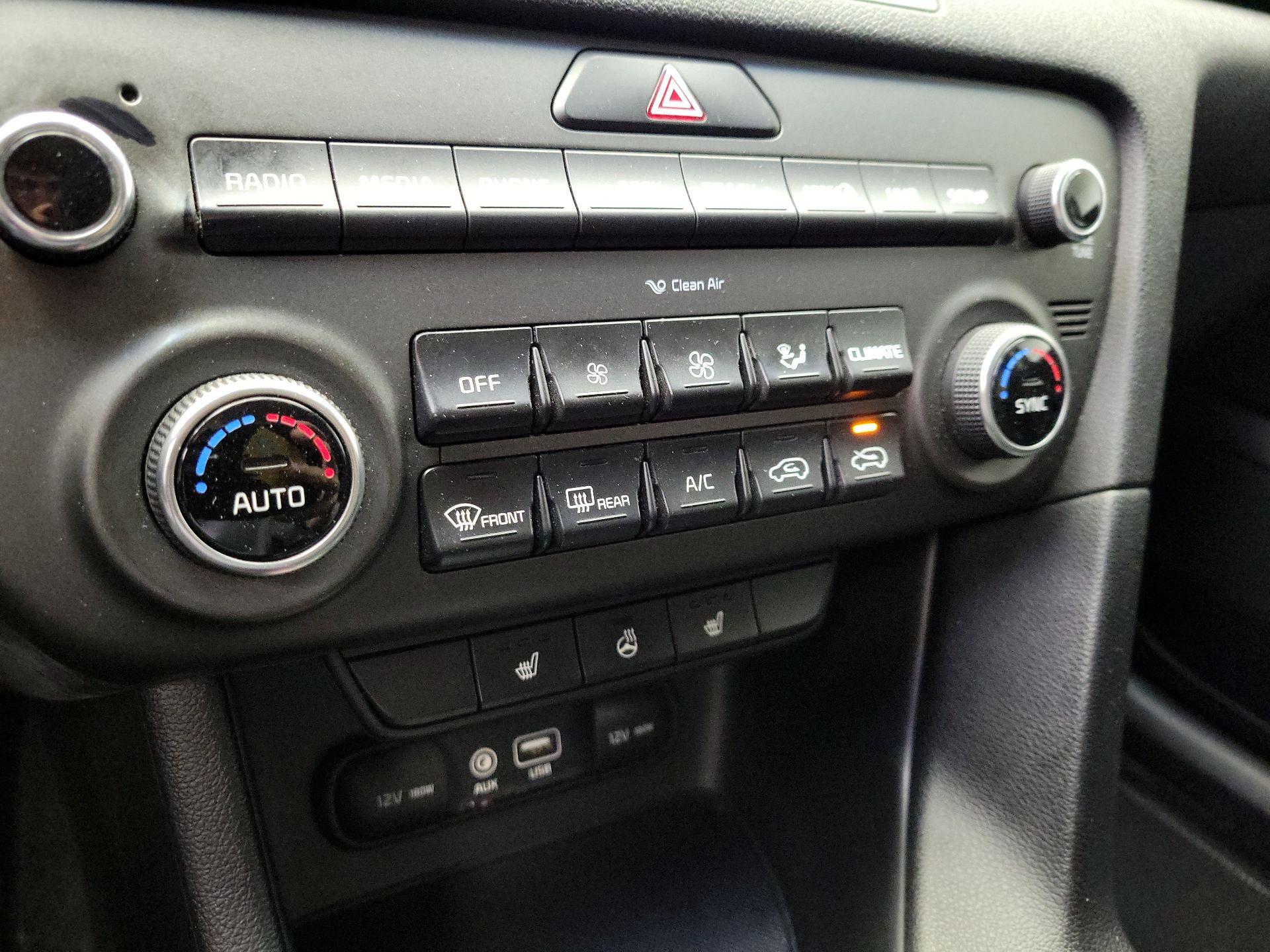 Thumbnail: 2017 Kia Sportage - 15