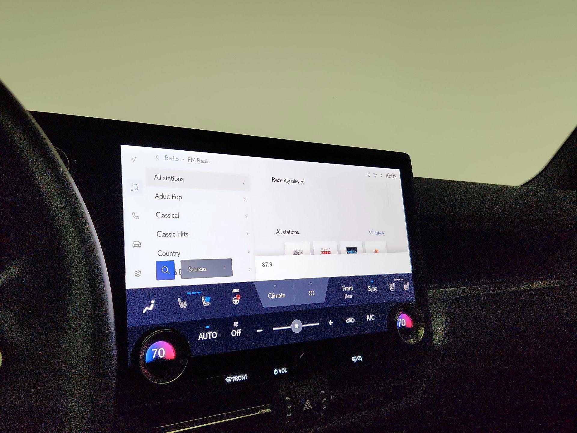Thumbnail: 2024 Lexus GX - 15