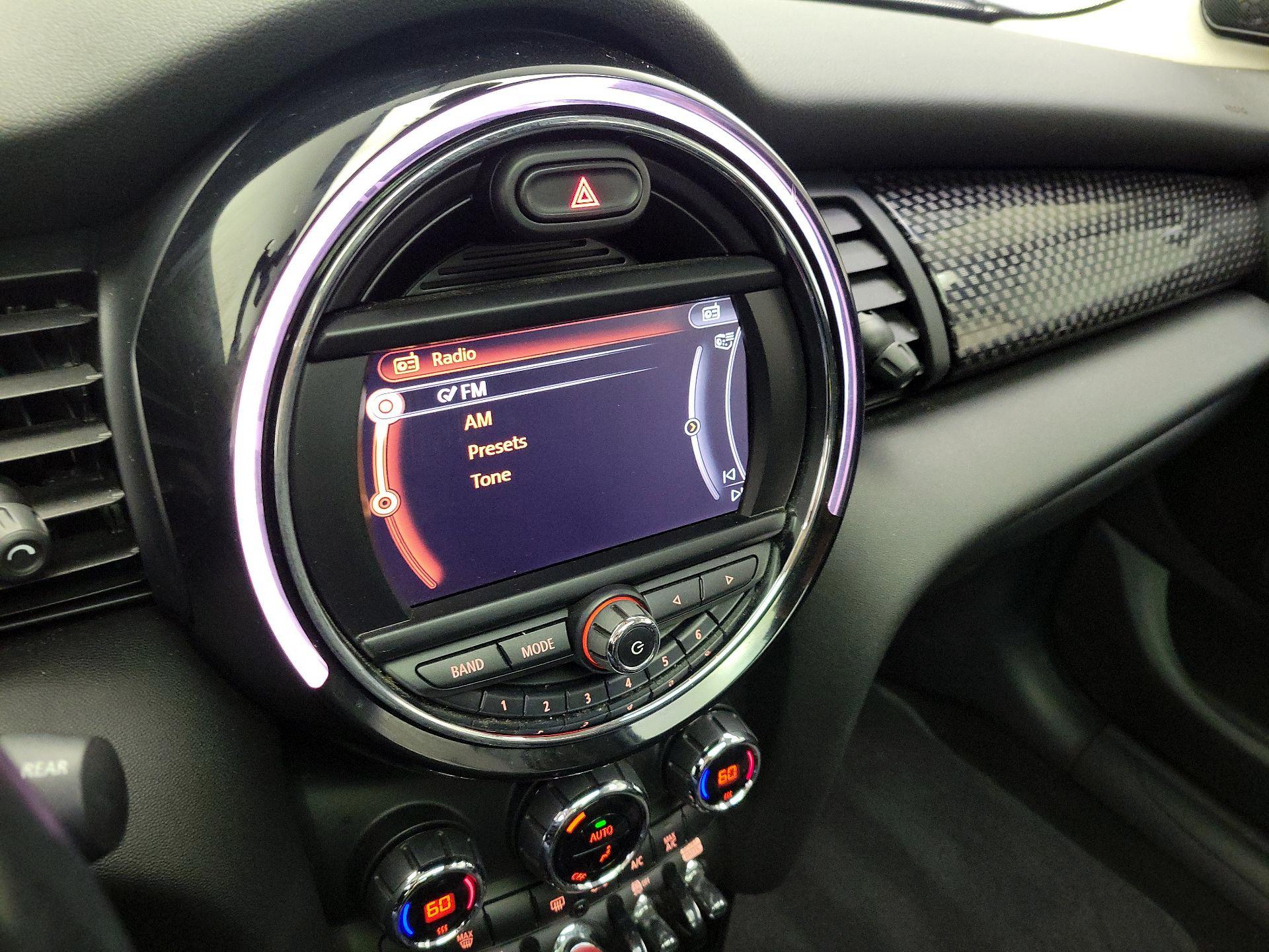 Thumbnail: 2018 MINI Cooper Hardtop - 15