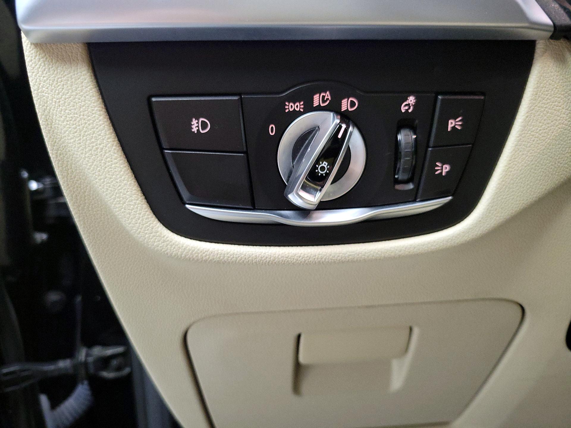 Thumbnail: 2019 BMW X3 - 13