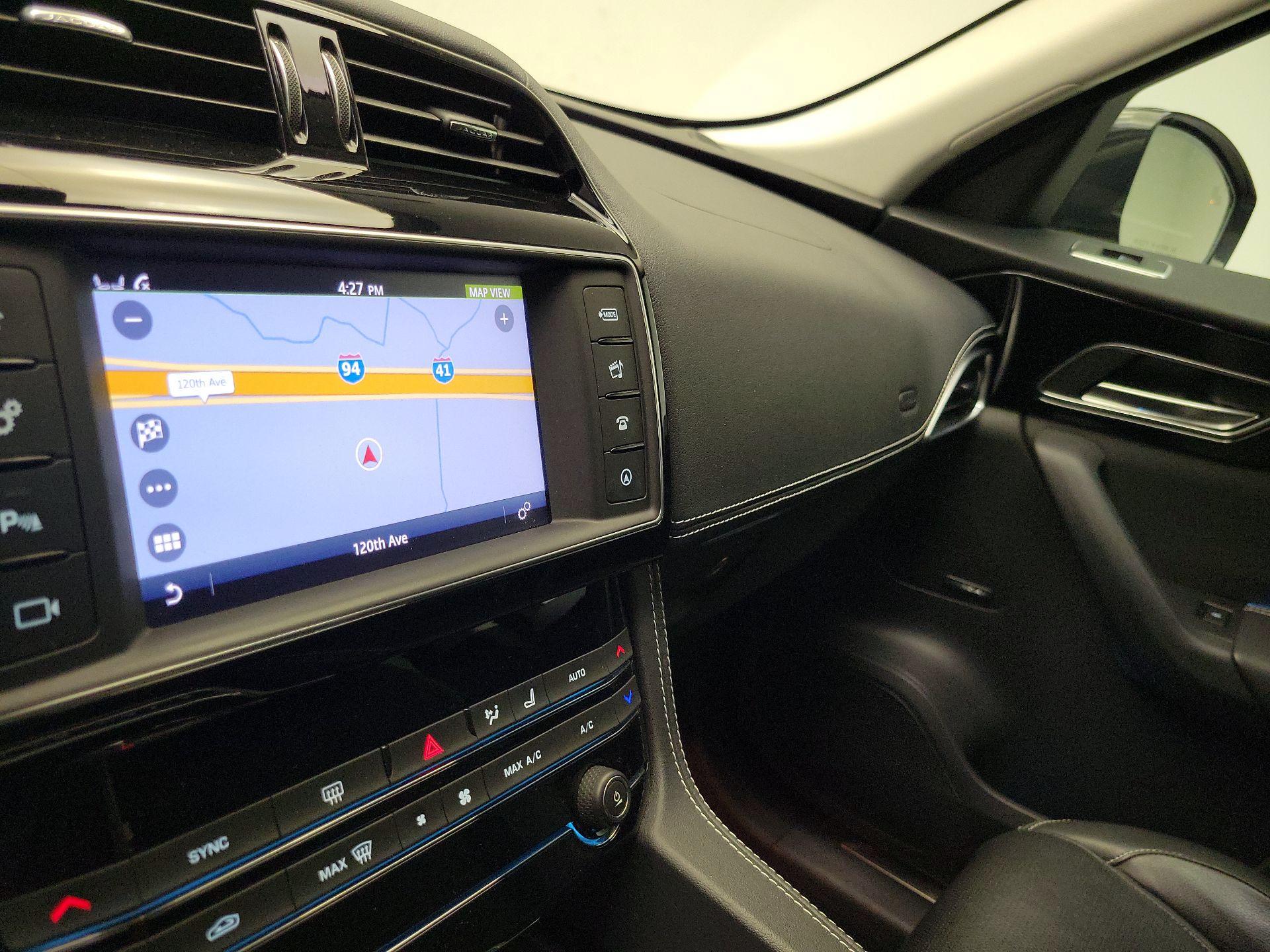 Thumbnail: 2018 Jaguar F-Pace - 14