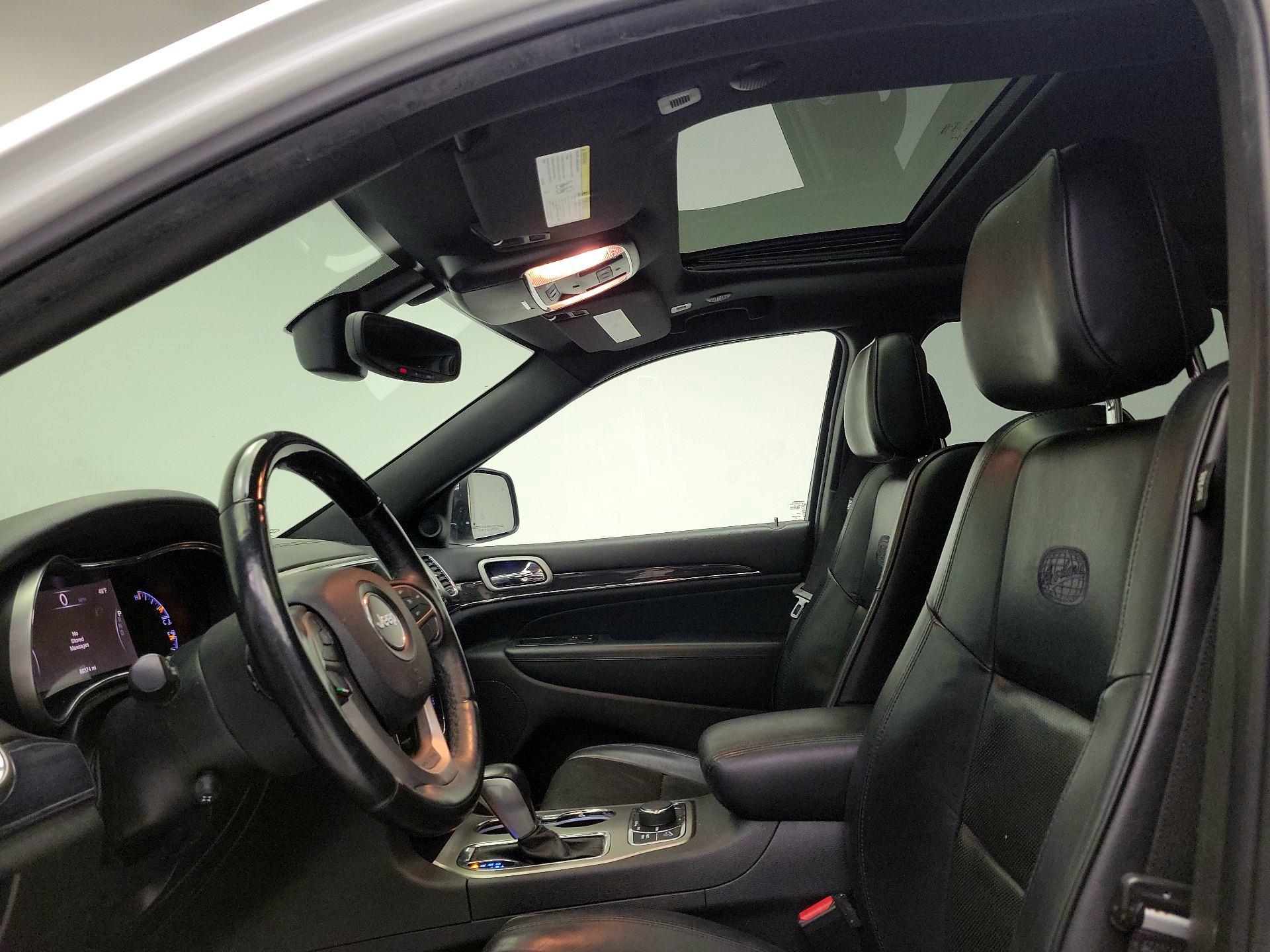 Thumbnail: 2018 Jeep Grand Cherokee - 20