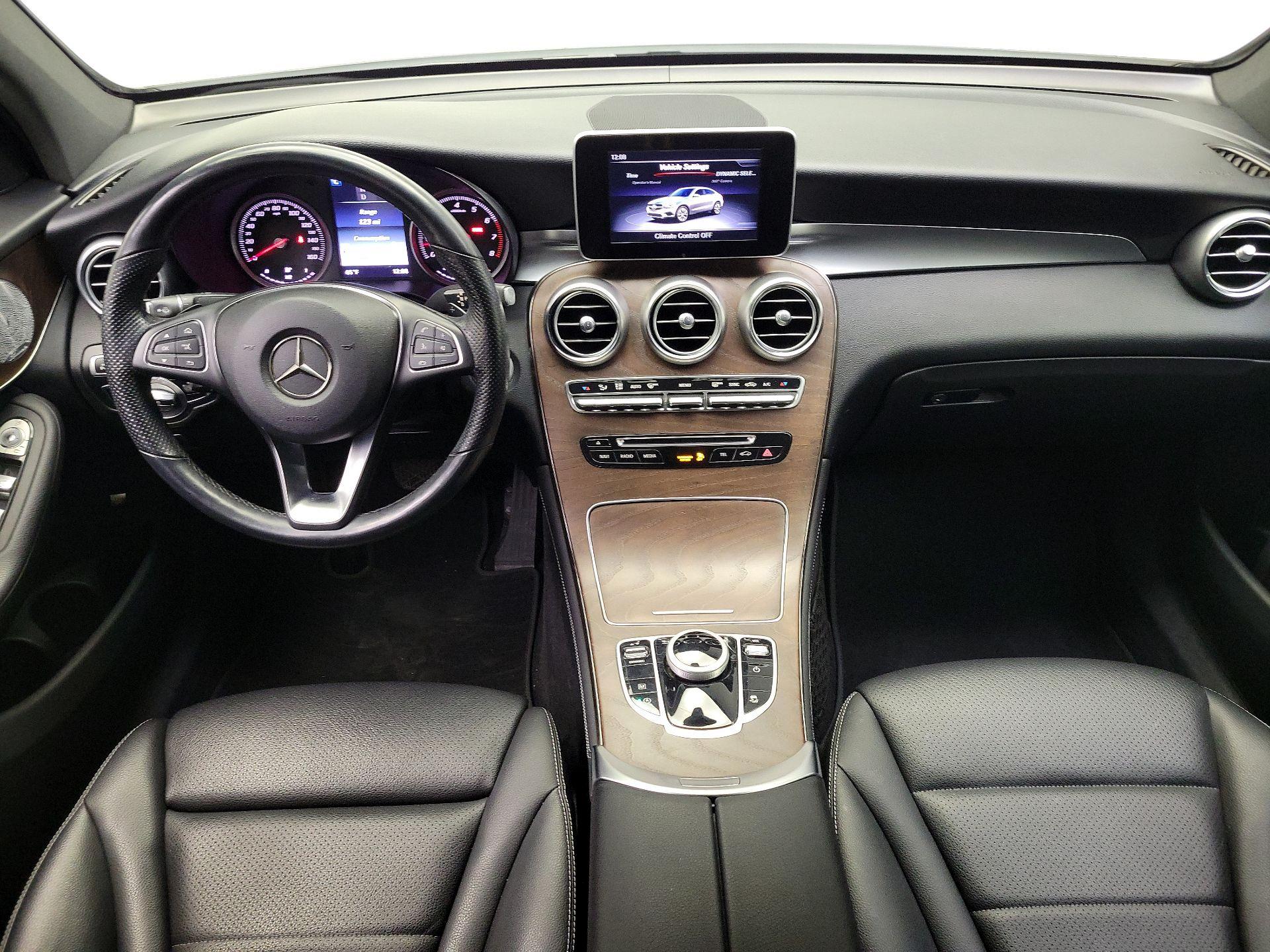 Thumbnail: 2019 Mercedes-Benz GLC - 9