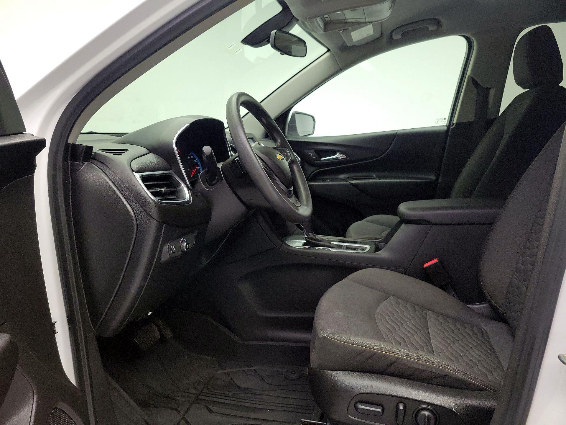 Thumbnail: 2018 Chevrolet Equinox - 11