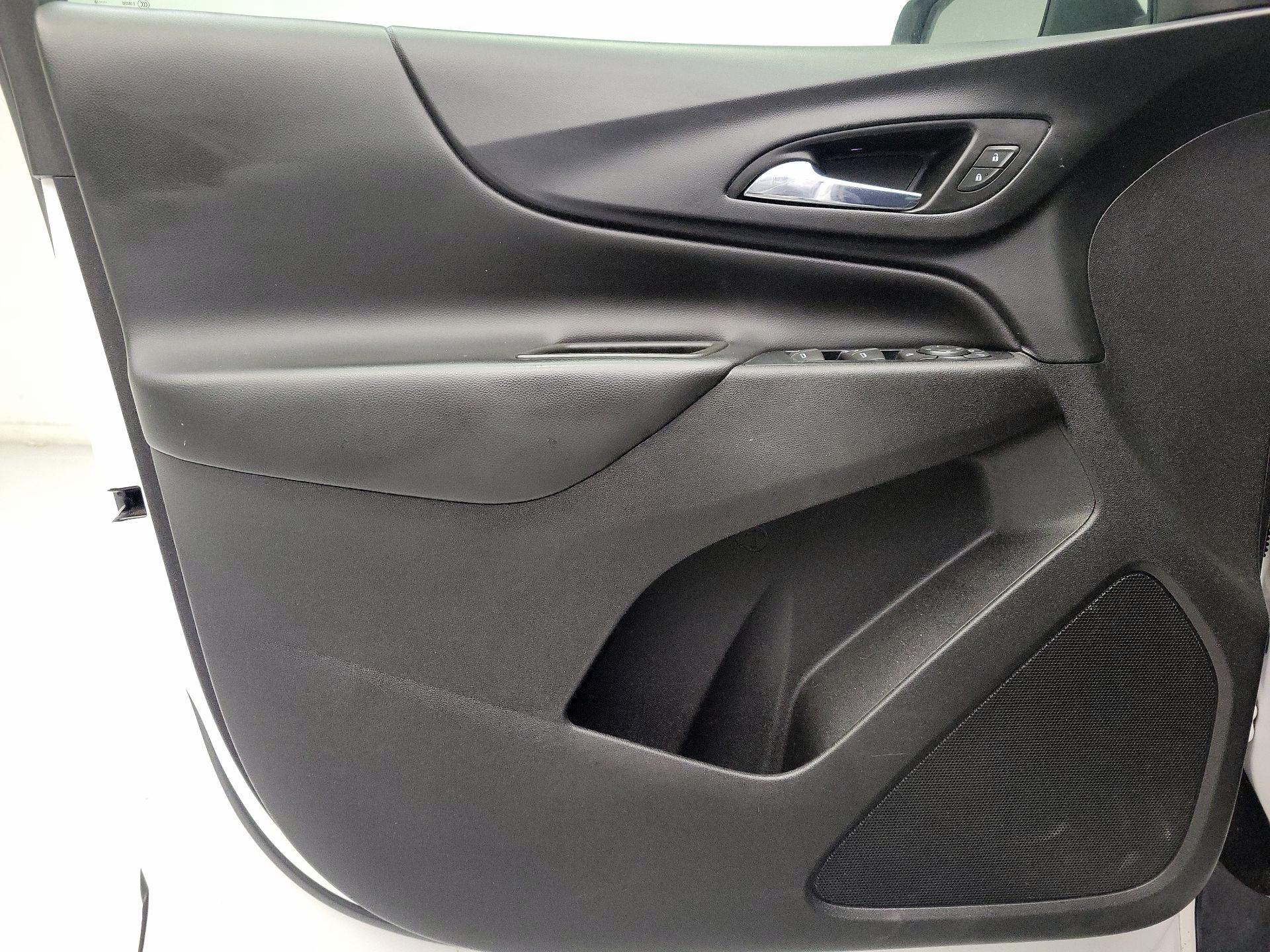 Thumbnail: 2018 Chevrolet Equinox - 12