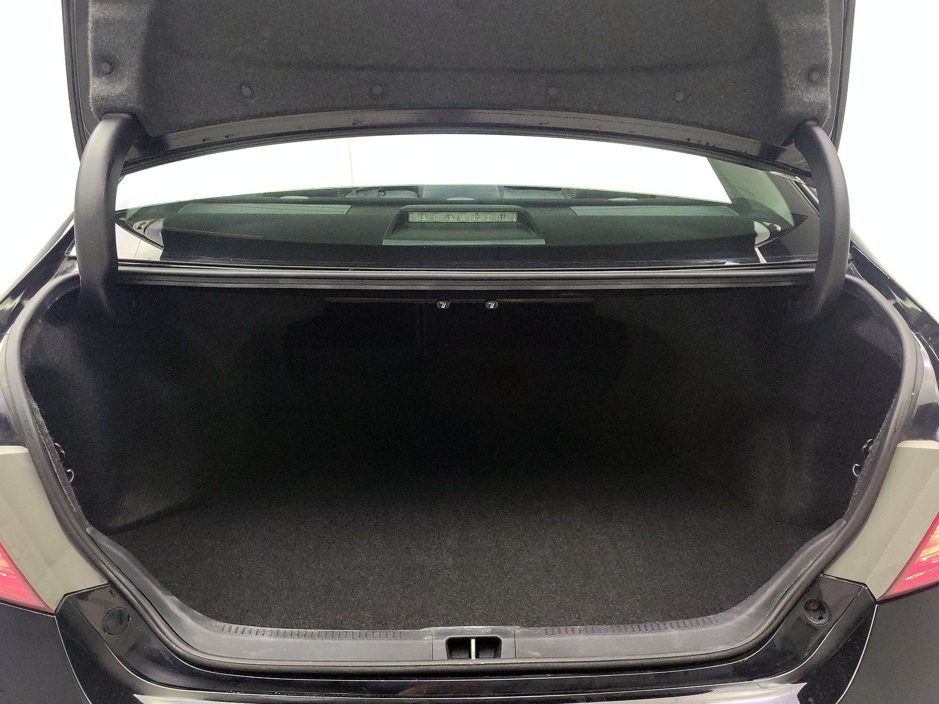 Thumbnail: 2017 Toyota Camry - 20