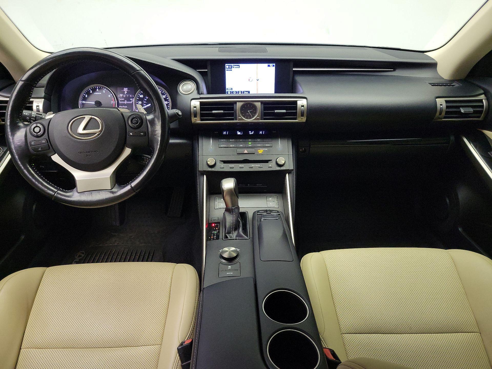 Thumbnail: 2016 Lexus IS - 9