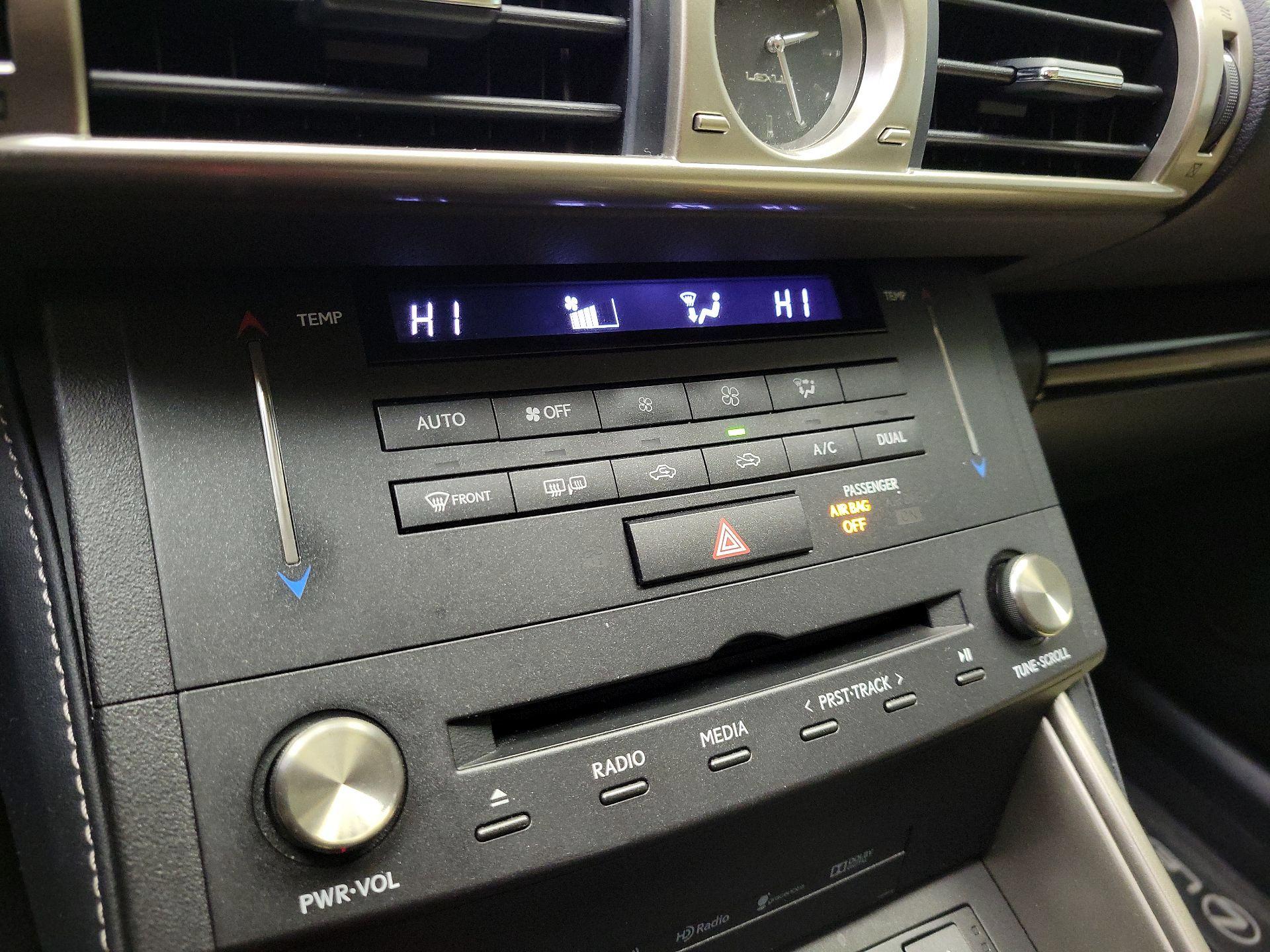 Thumbnail: 2016 Lexus IS - 16