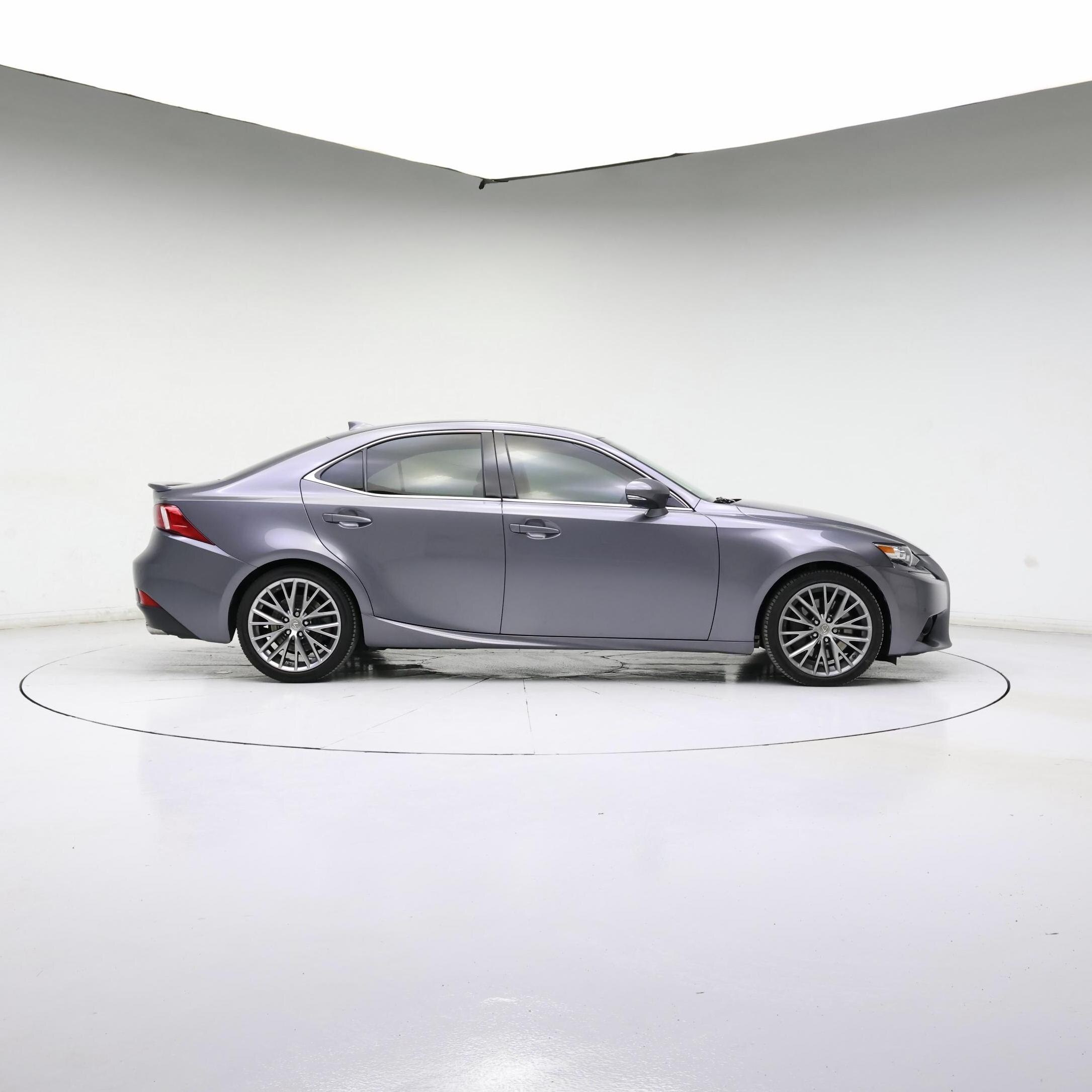 Thumbnail: 2016 Lexus IS - 7