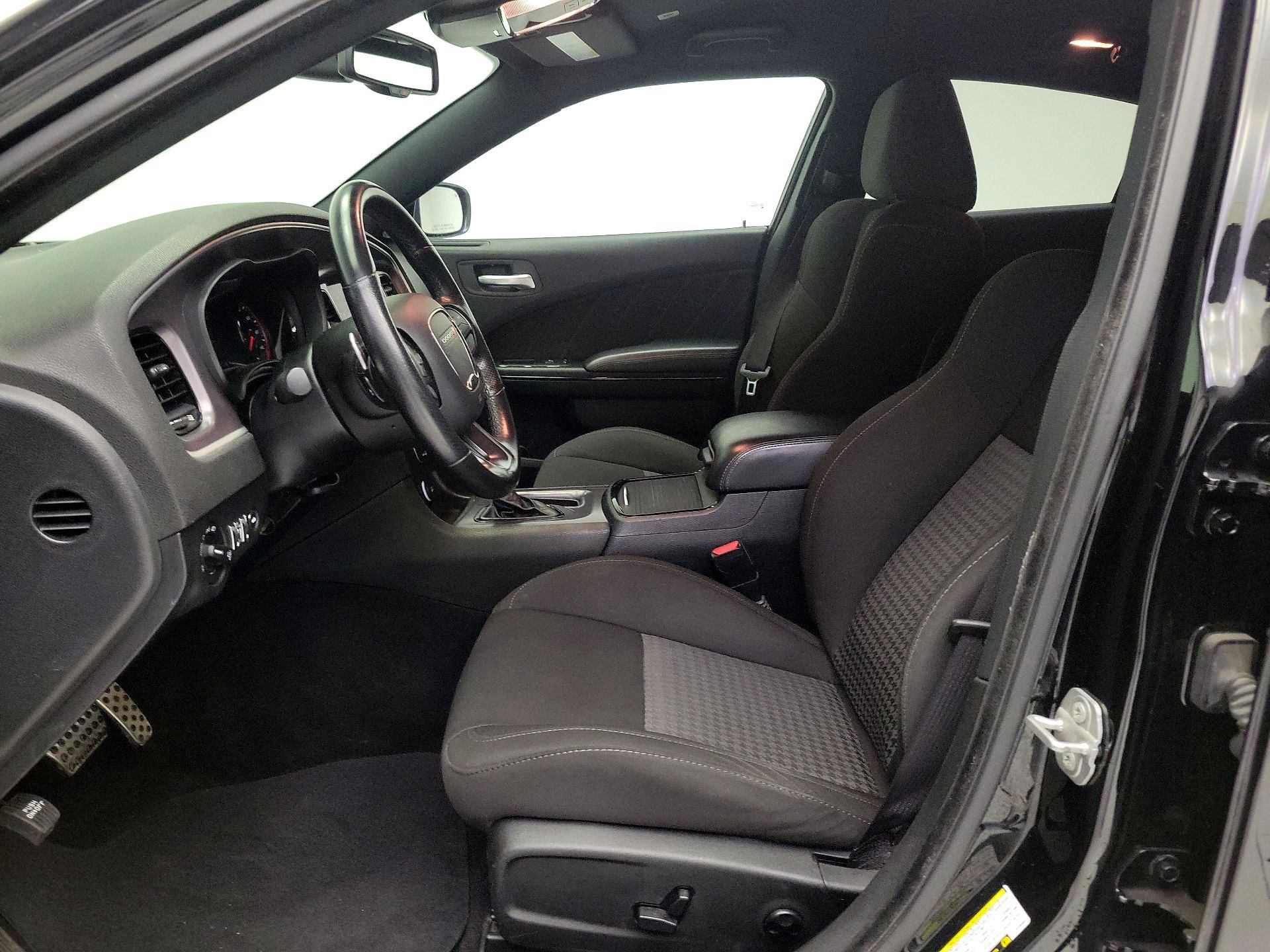 Thumbnail: 2020 Dodge Charger - 11