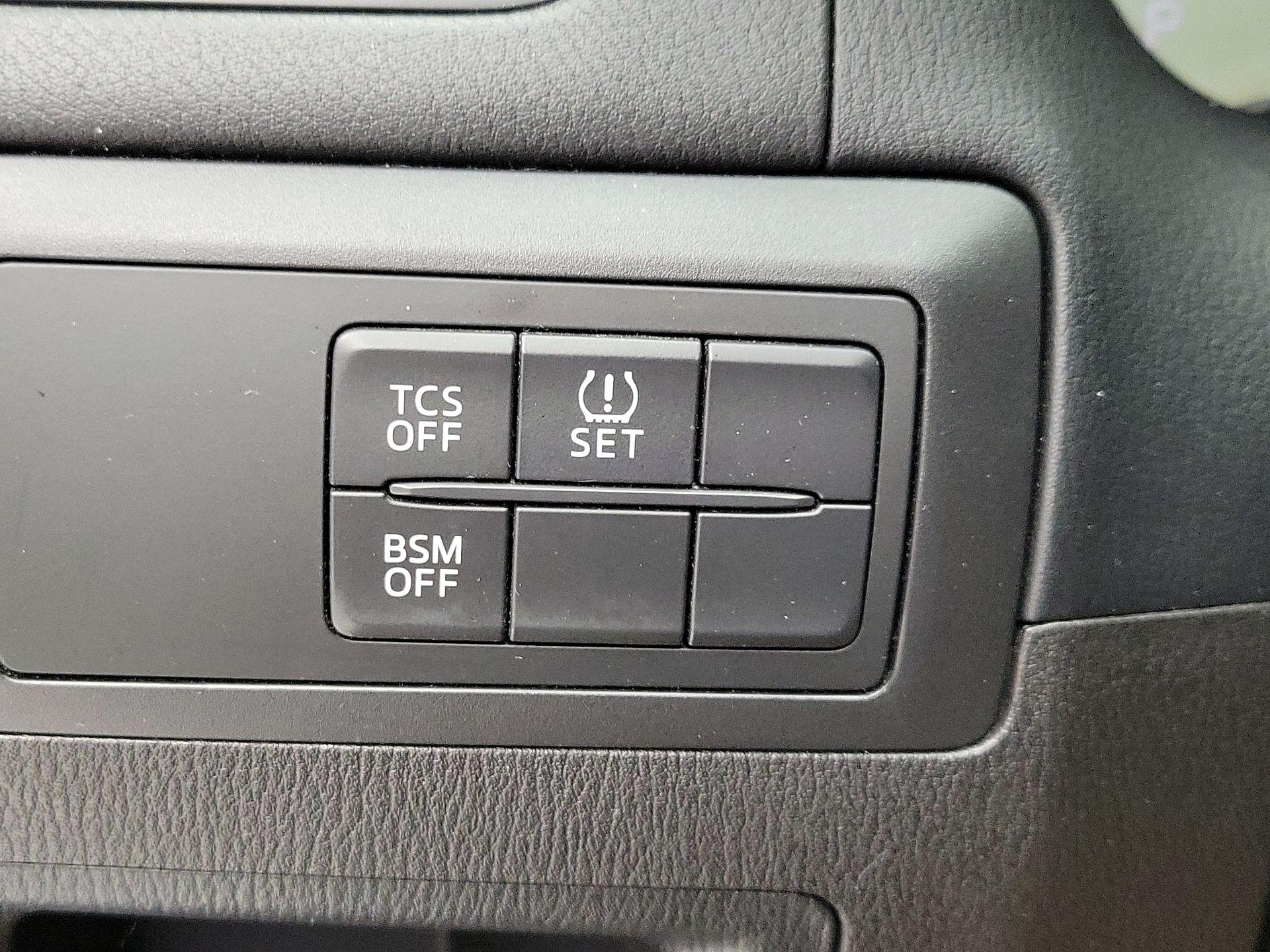 Thumbnail: 2014 Mazda CX-5 - 13