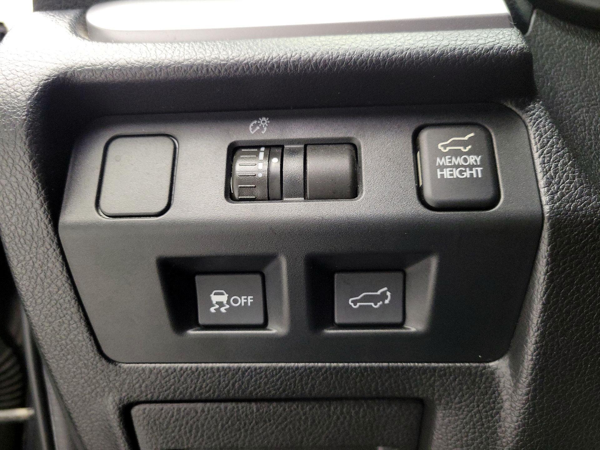 Thumbnail: 2015 Subaru Forester - 13