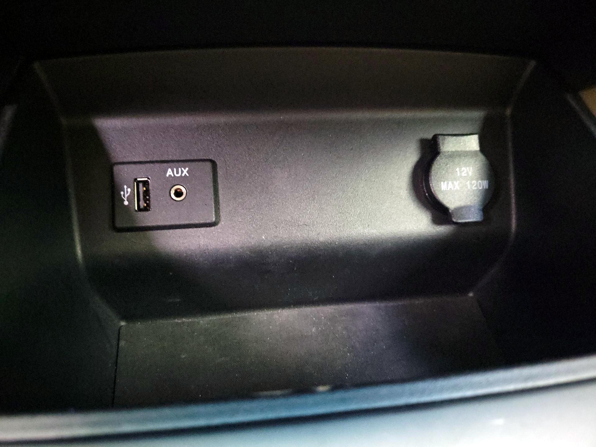 Thumbnail: 2016 Nissan Altima - 18