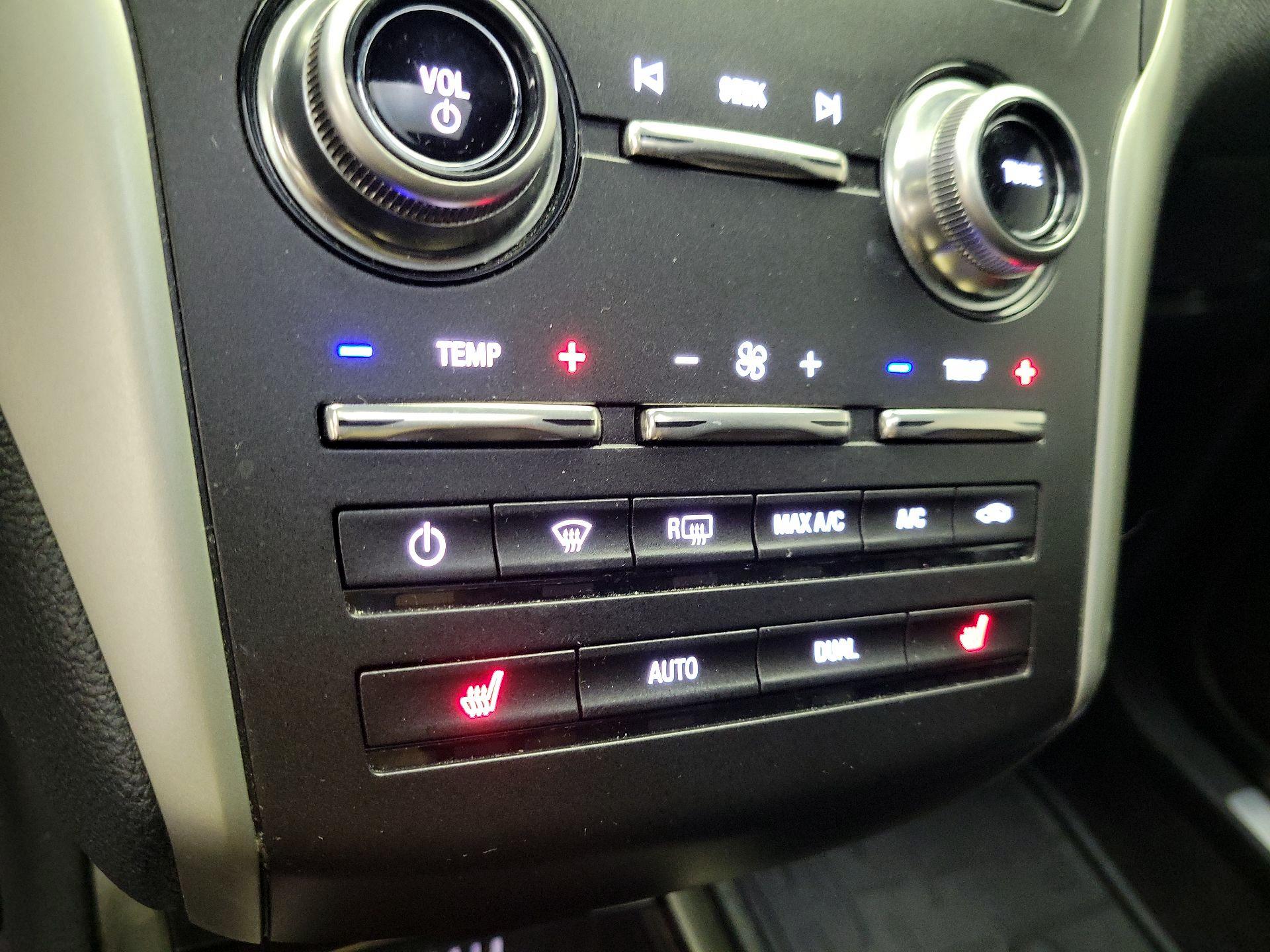 Thumbnail: 2017 Lincoln MKC - 17