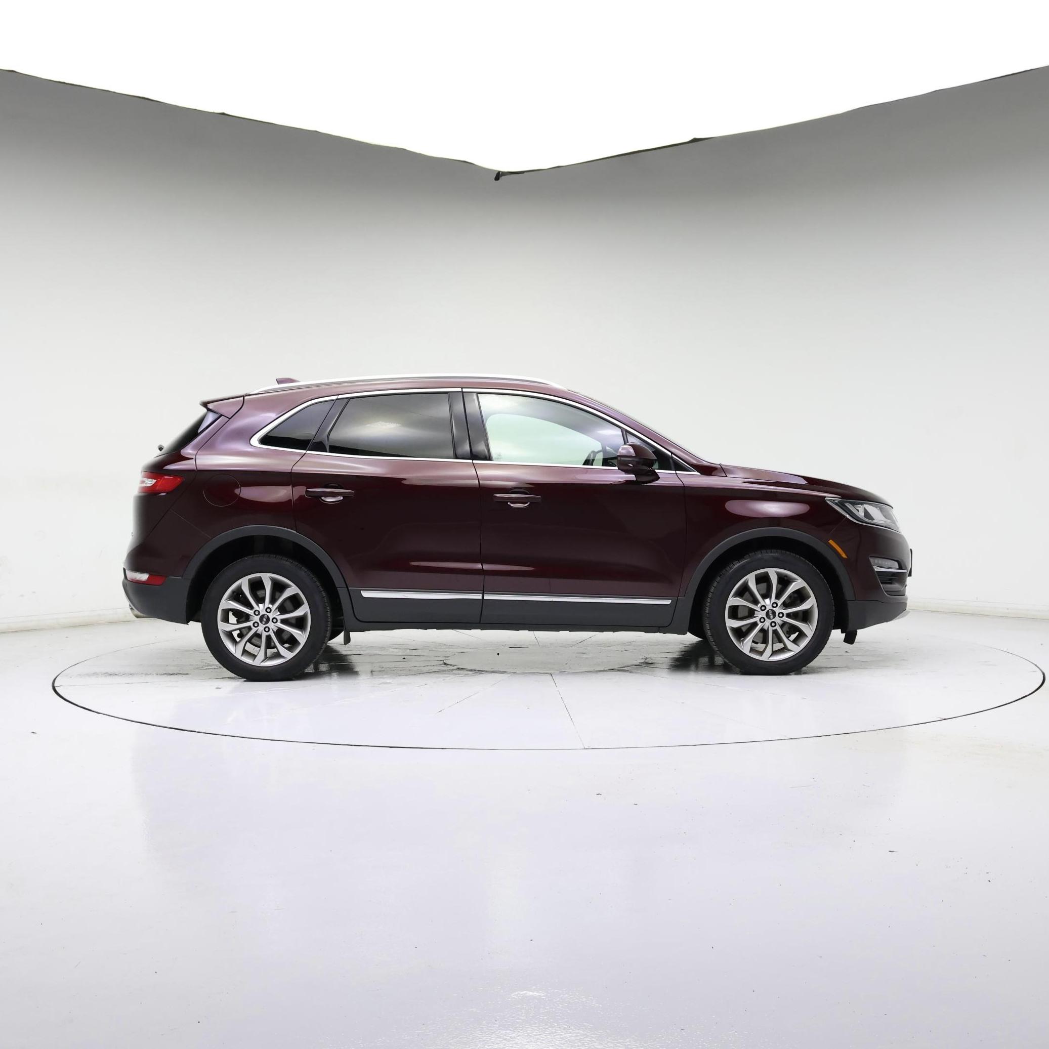 Thumbnail: 2017 Lincoln MKC - 3