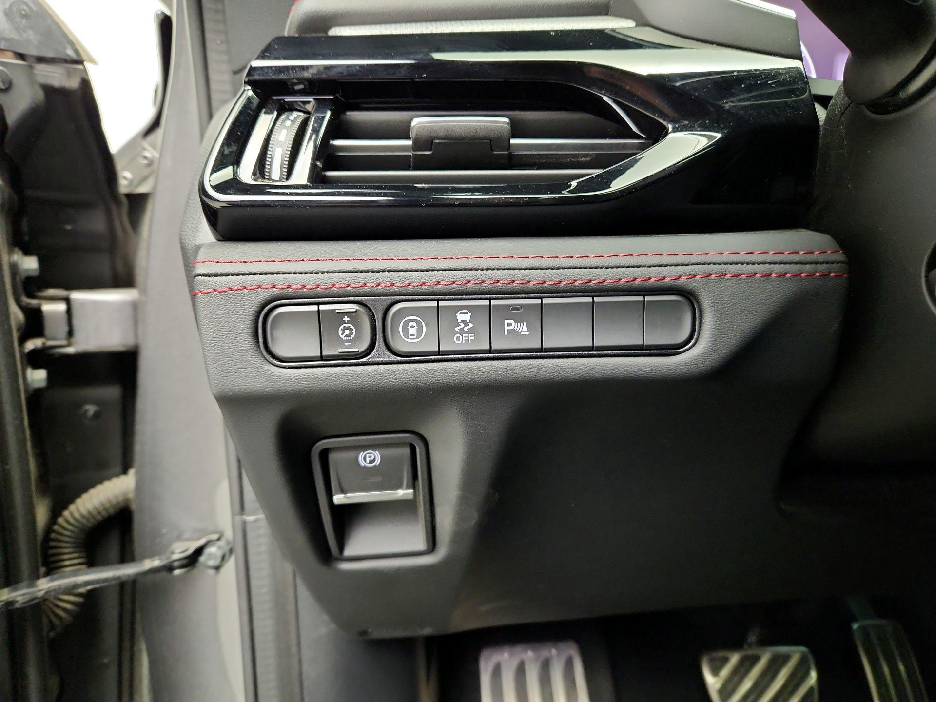 Thumbnail: 2023 Acura MDX - 13