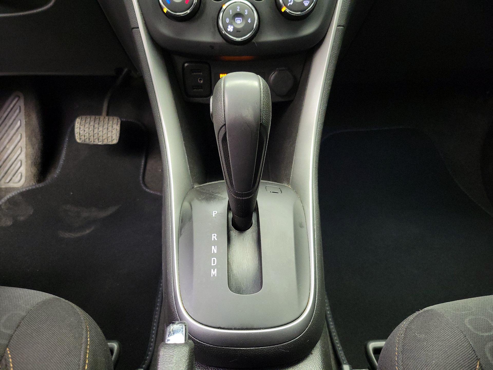 Thumbnail: 2017 Chevrolet Trax - 17