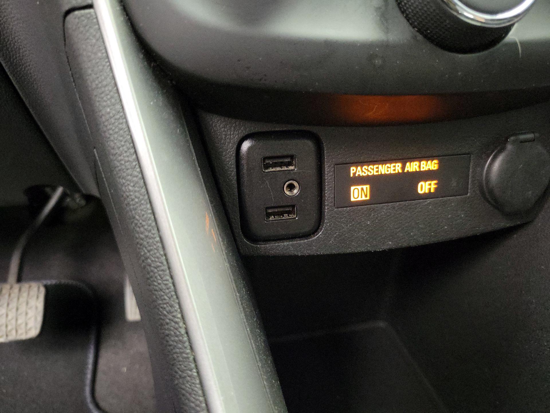 Thumbnail: 2017 Chevrolet Trax - 18