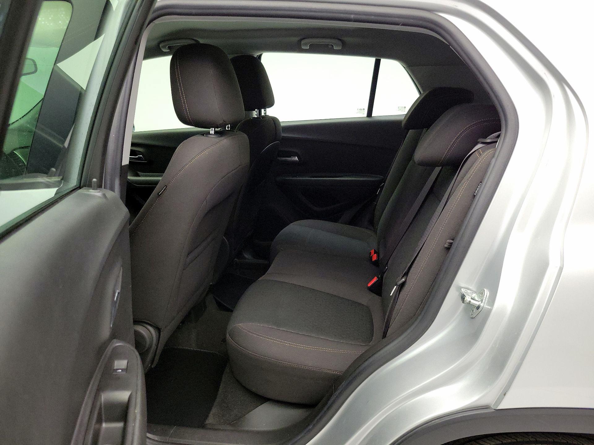 Thumbnail: 2017 Chevrolet Trax - 19