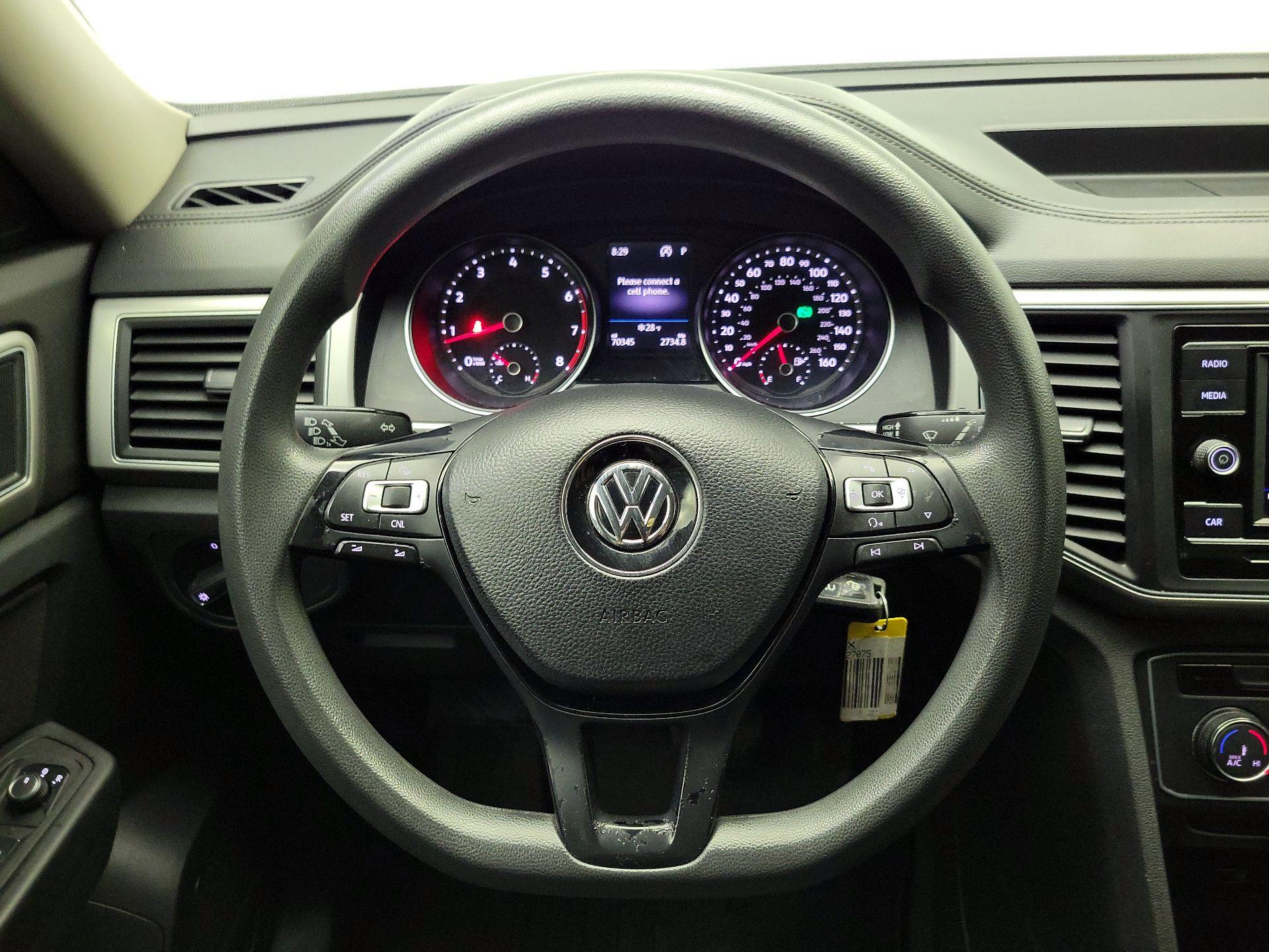 Thumbnail: 2018 Volkswagen Atlas - 10