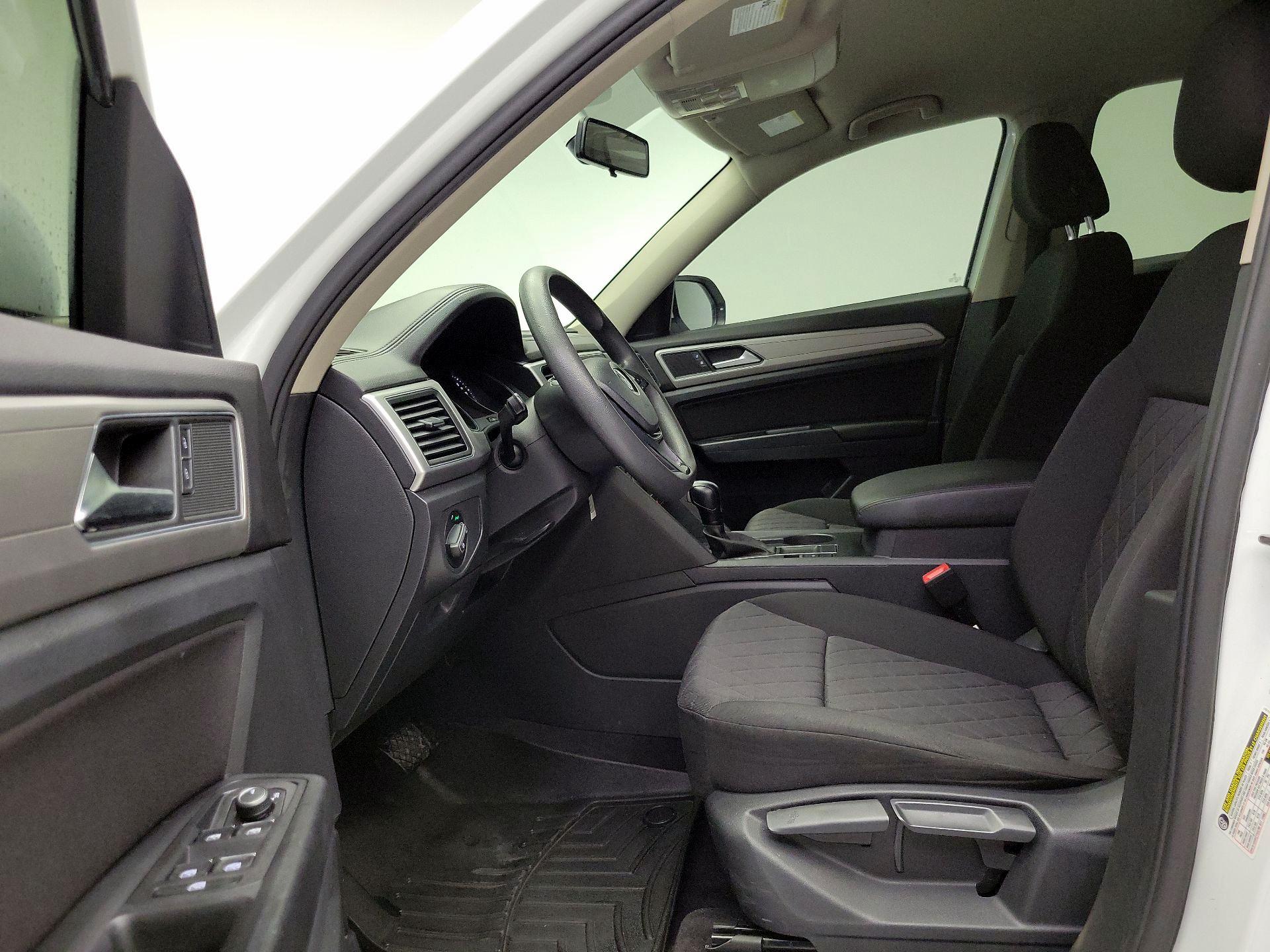 Thumbnail: 2018 Volkswagen Atlas - 11